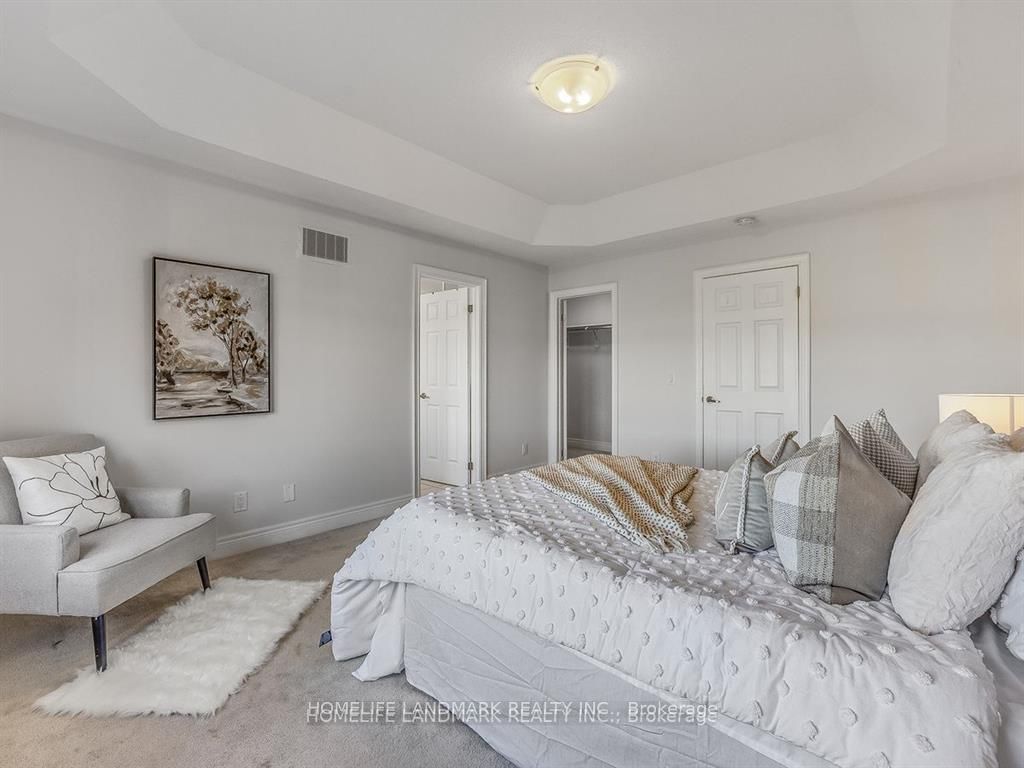 100 Christine Elliot Avenue Property Photo 10