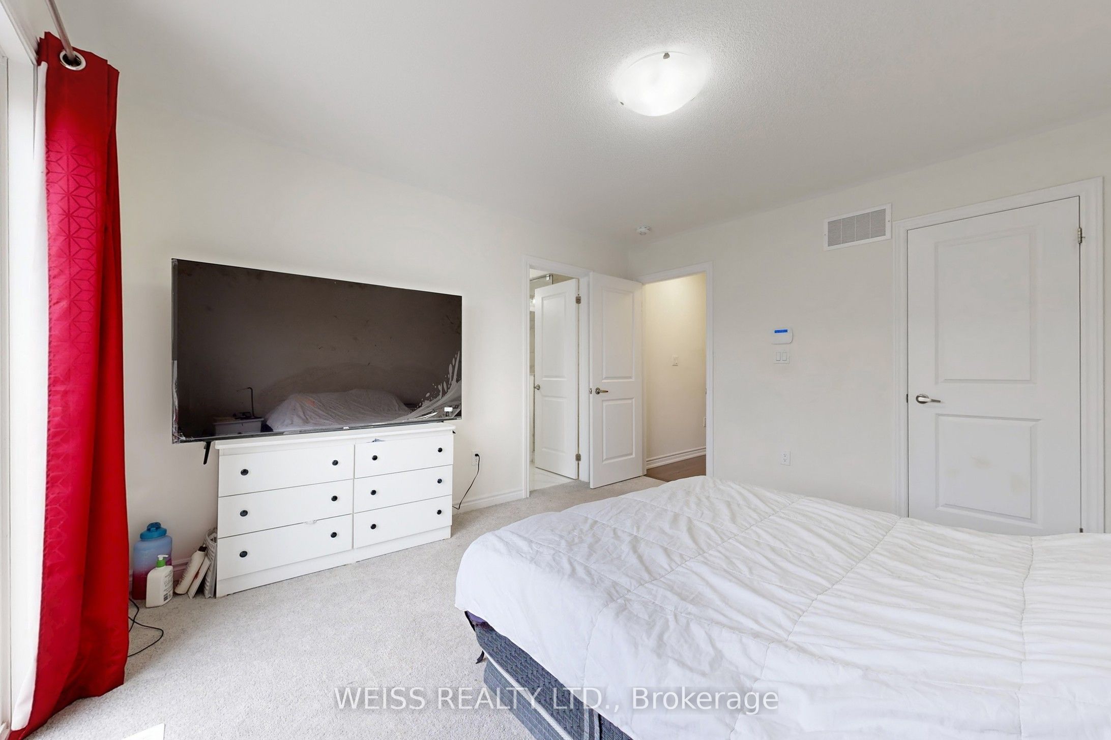 6729 Thickson Road N Property Photo 22