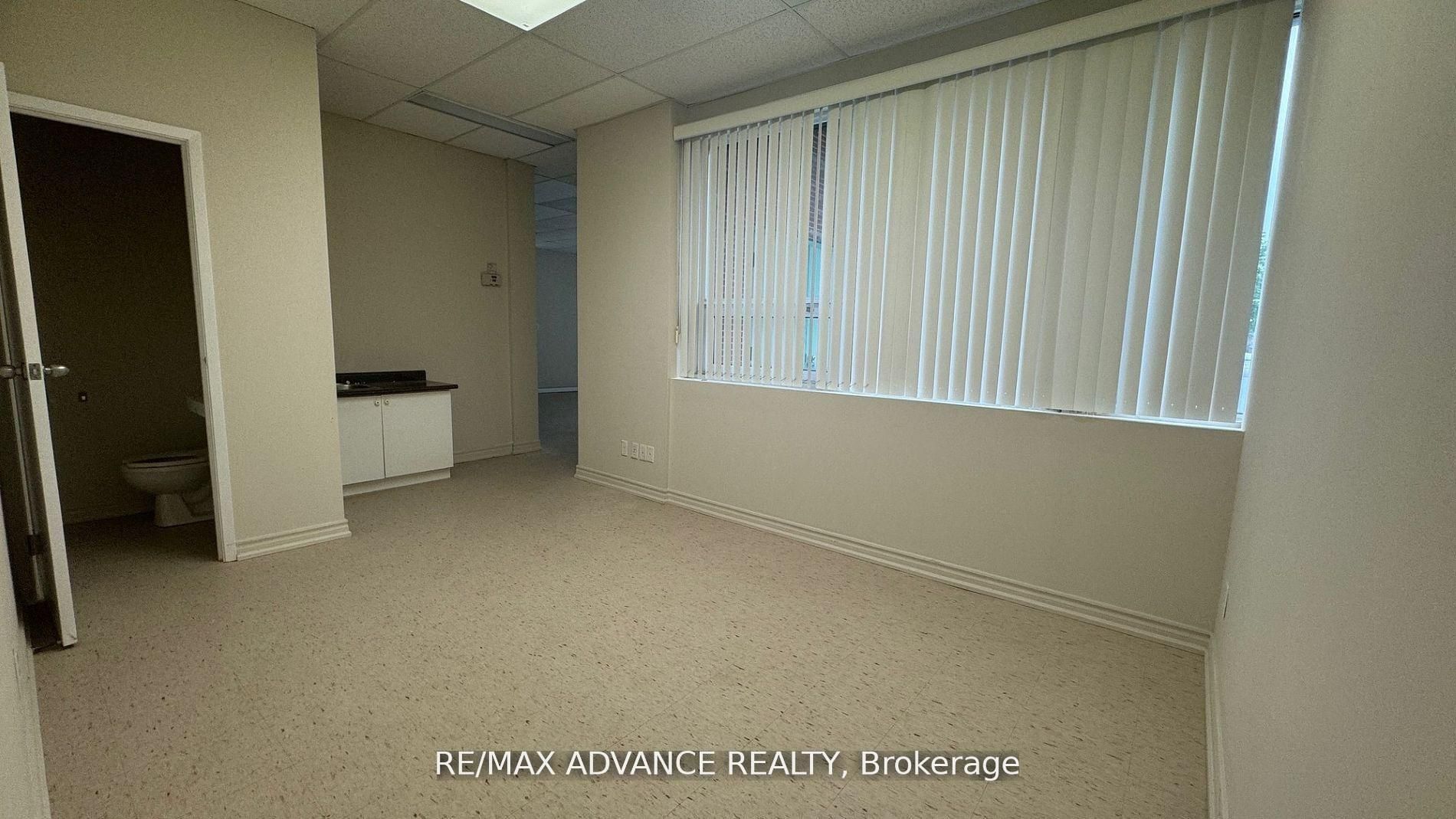 4245 Sheppard Avenue E Unit 6 Property Photo 7