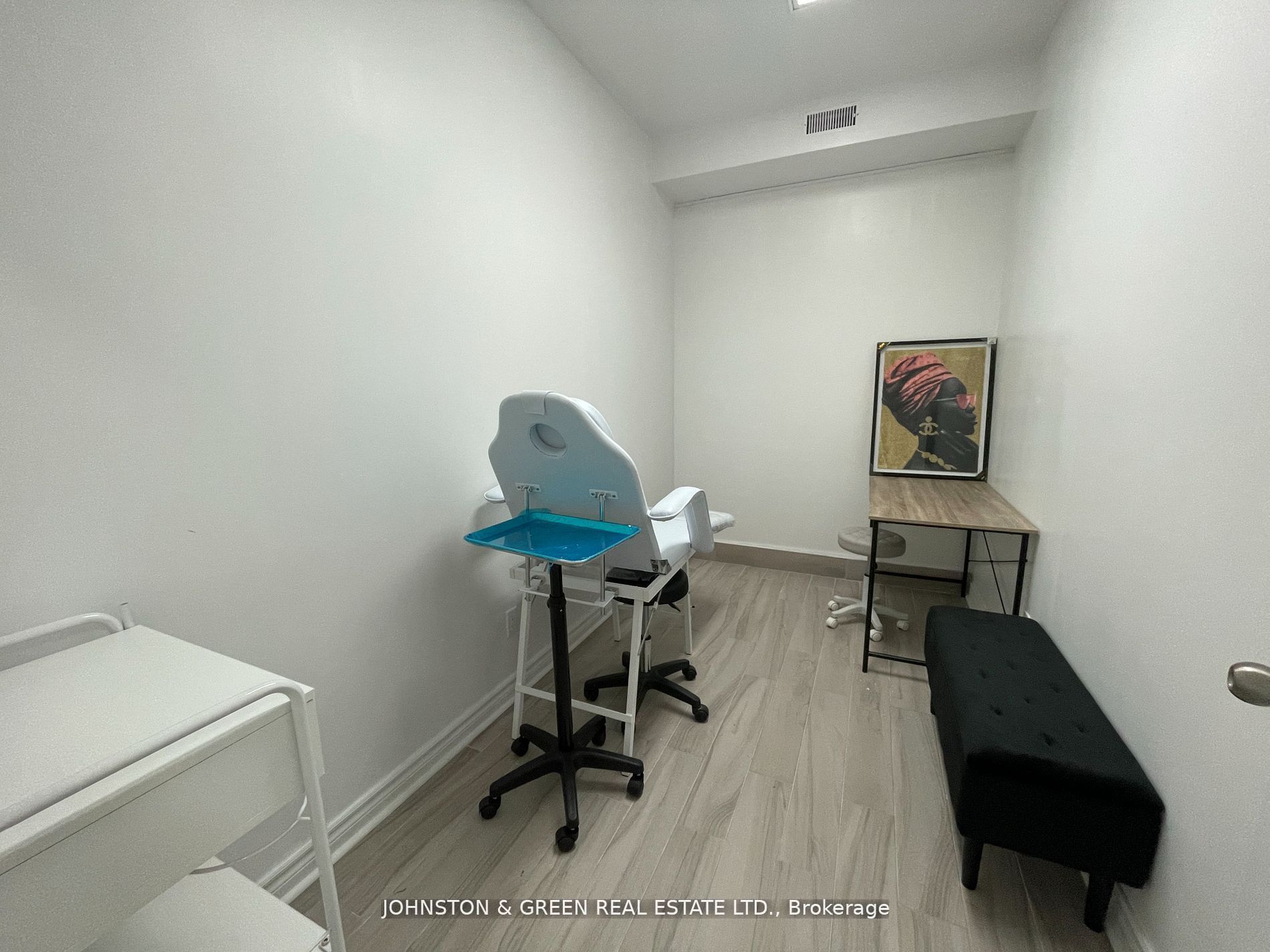 931 Danforth Avenue Property Photo 13