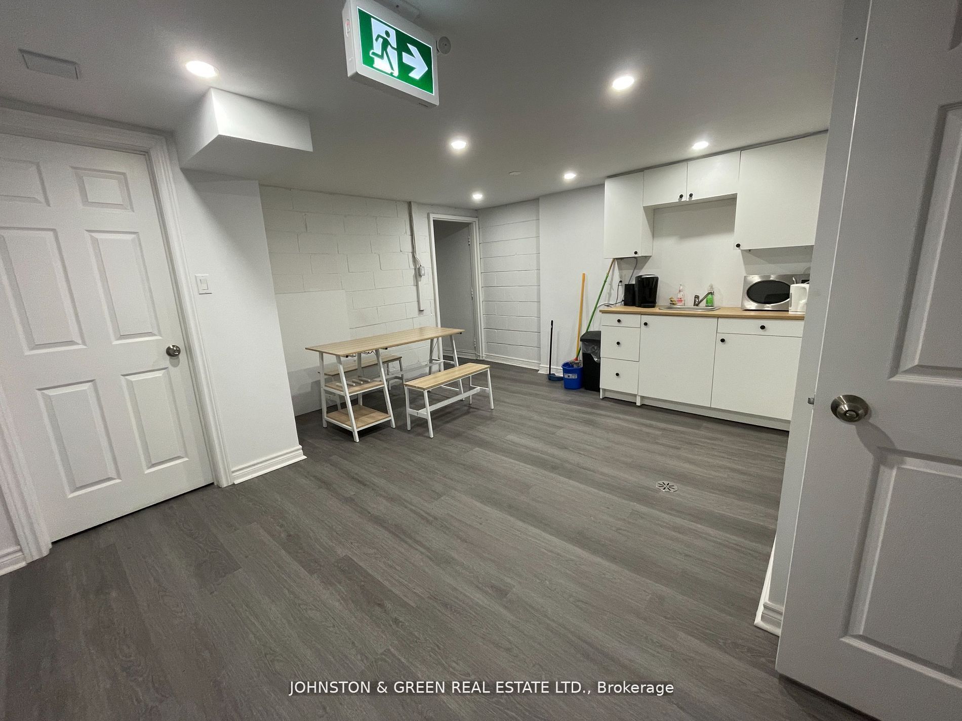 931 Danforth Avenue Property Photo 17