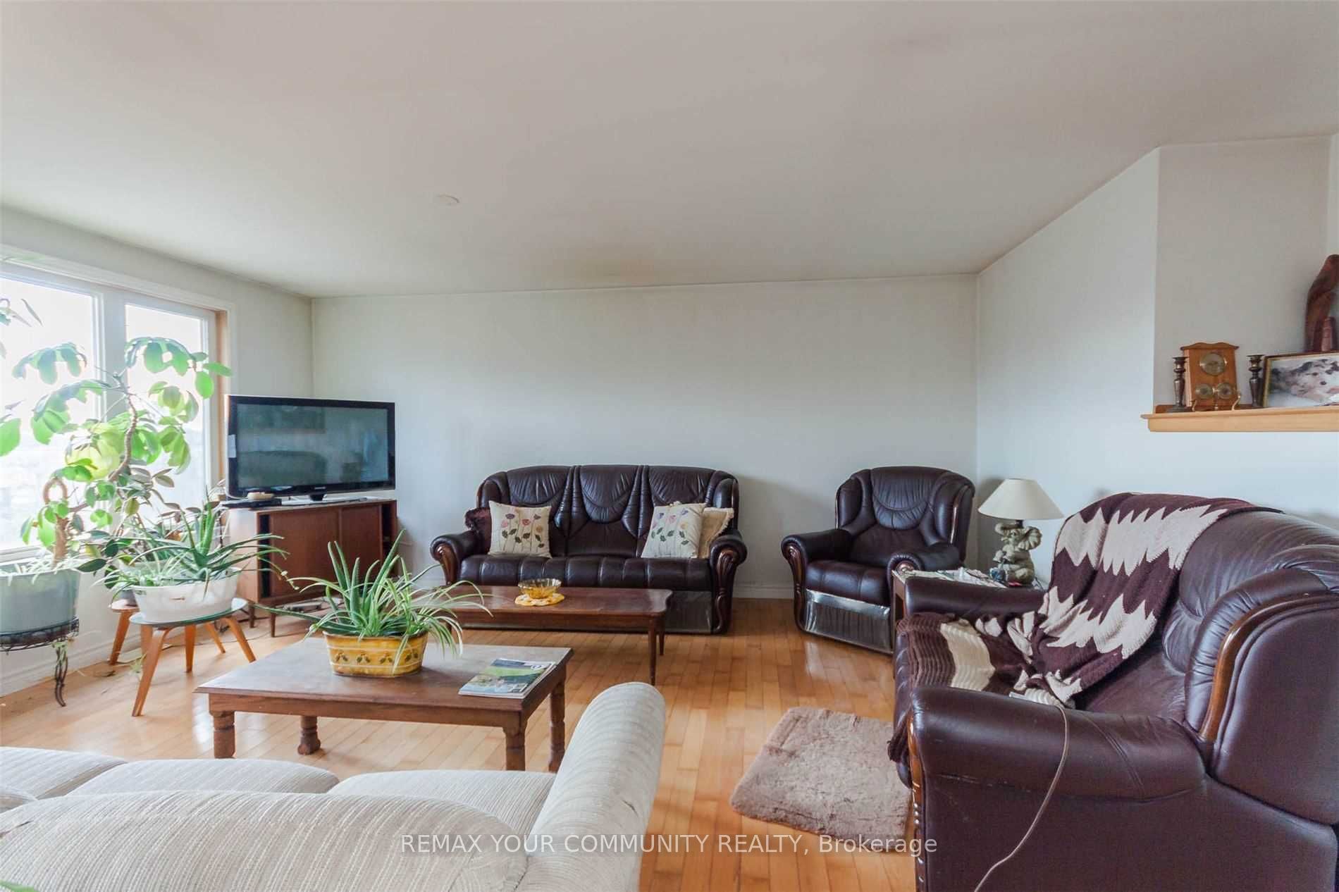 2571 Solina Road Property Photo 17