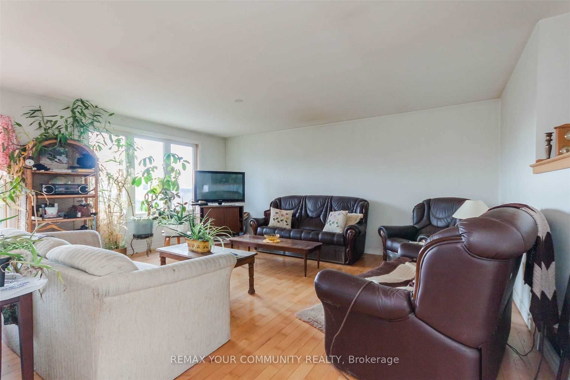 2571 Solina Road Property Photo 18