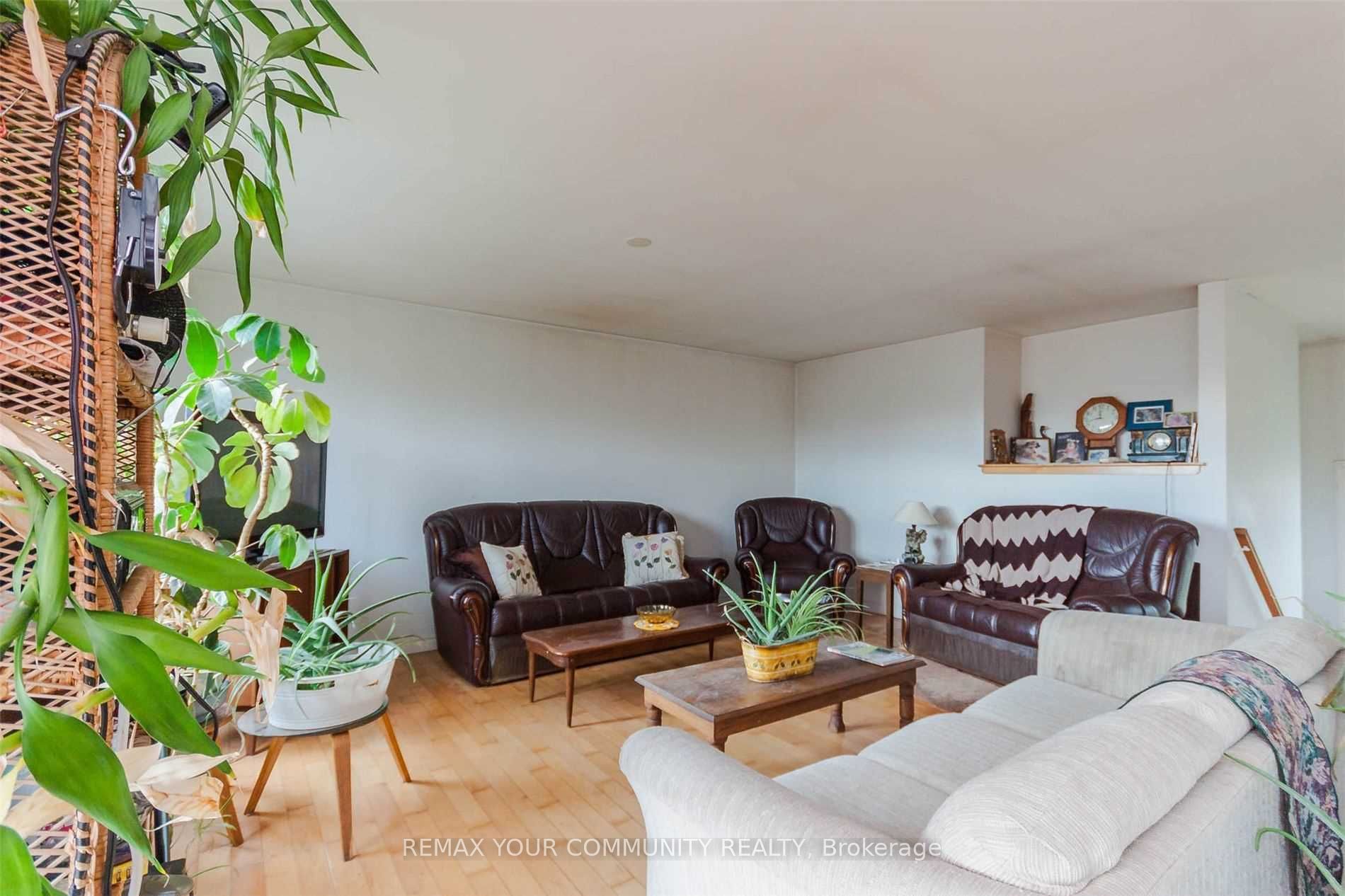 2571 Solina Road Property Photo 22