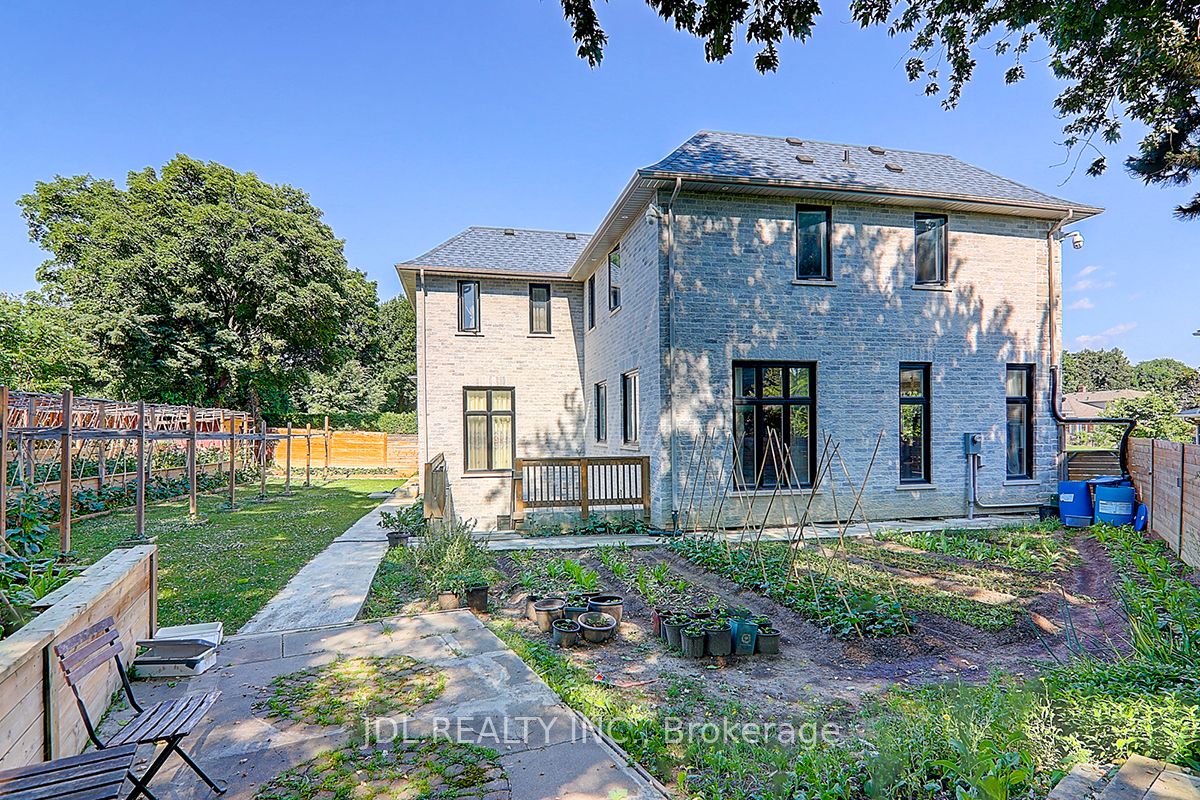 80 Broomfield Drive Property Photo 35