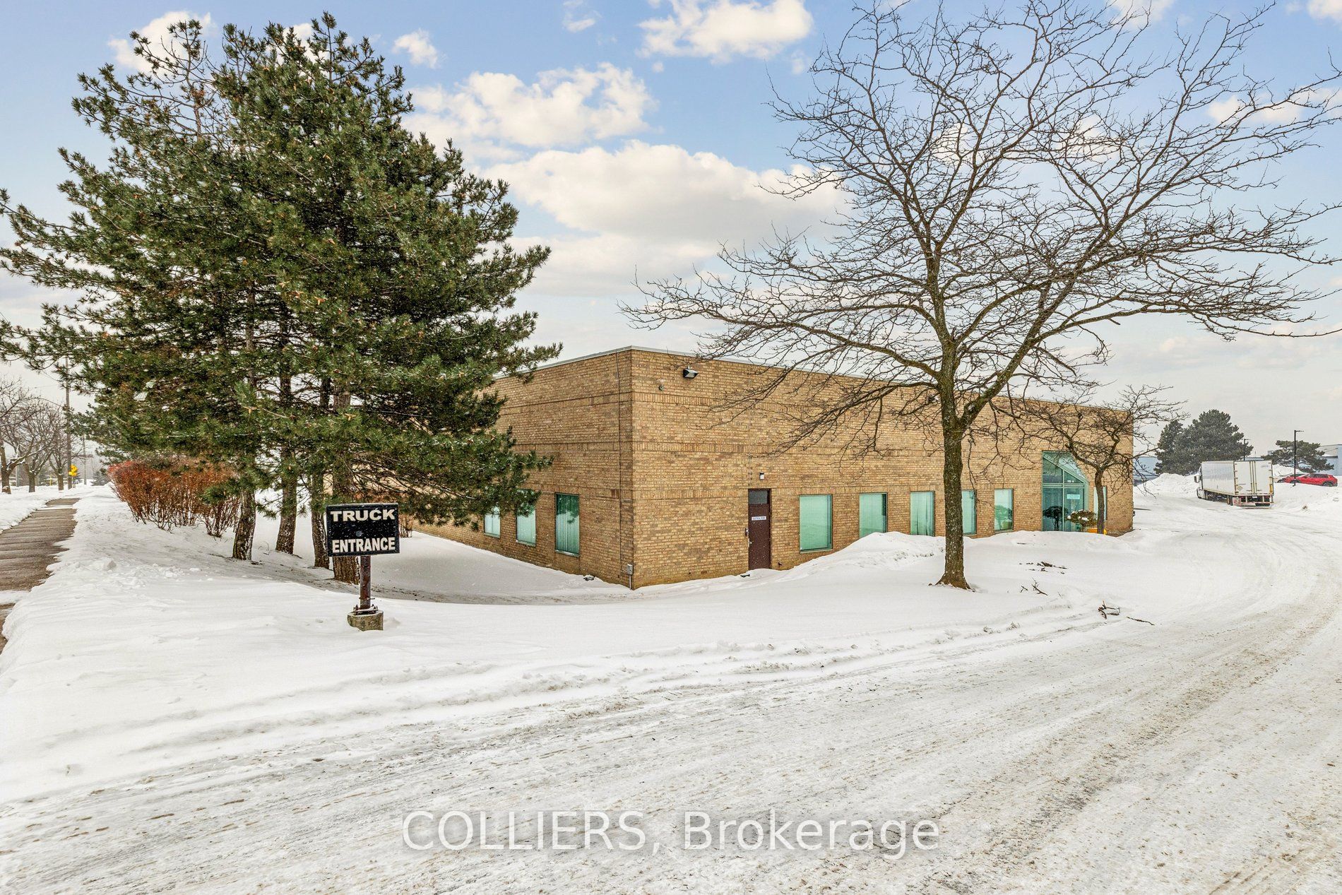 115 Chambers Drive Unit A Property Photo 2