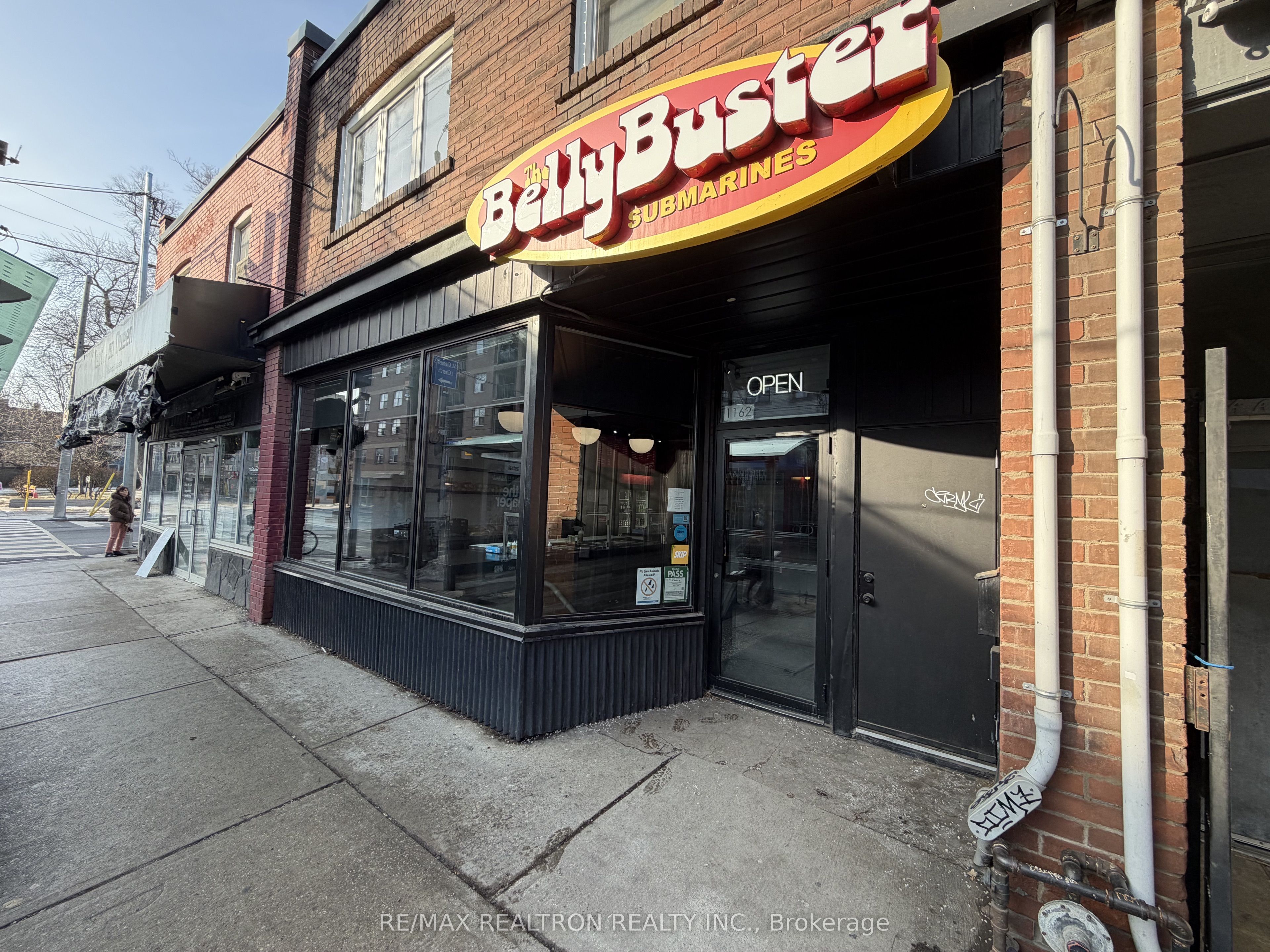 1162 Queen Street E Property Photo 4