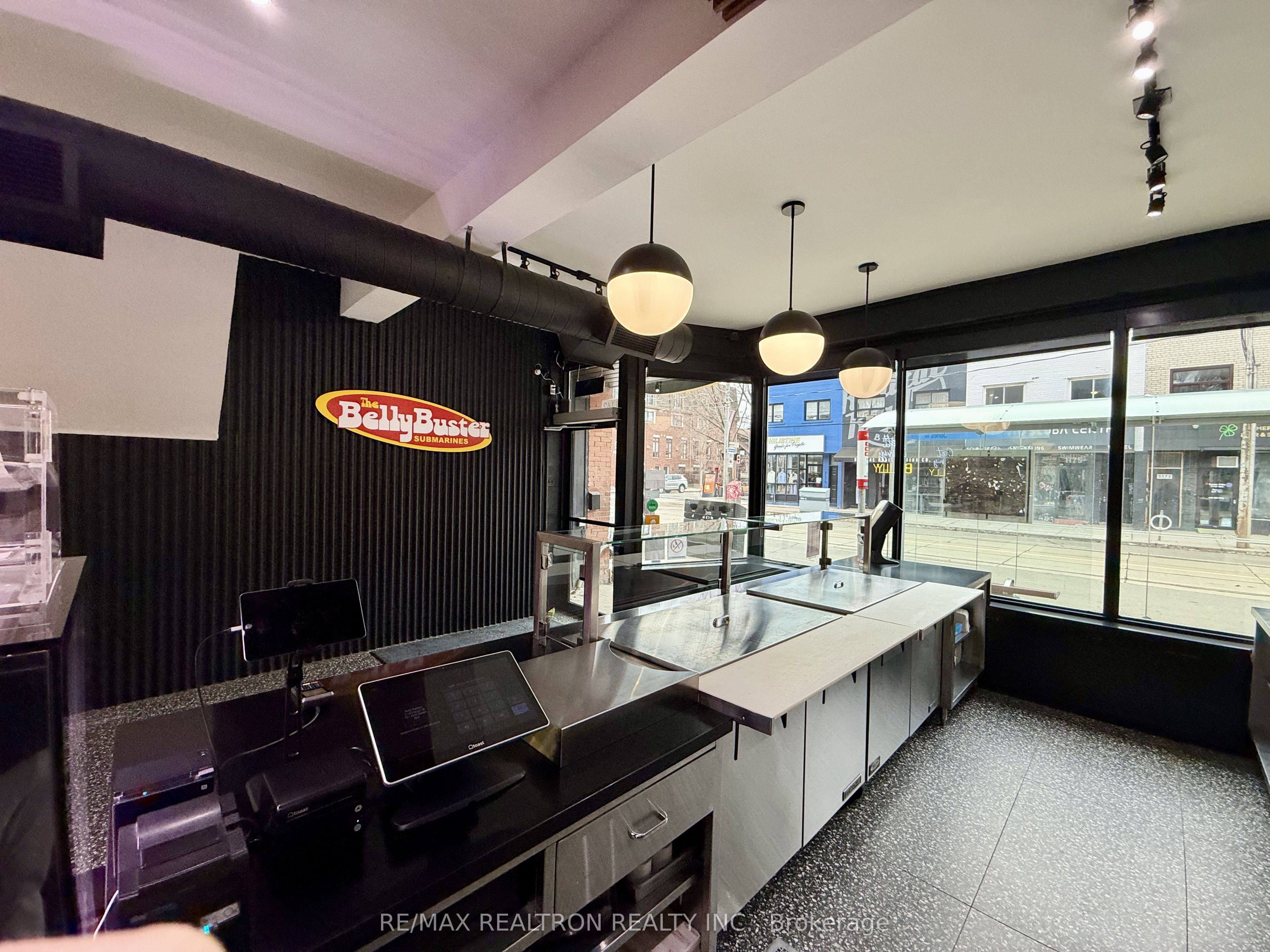1162 Queen Street E Property Photo 12