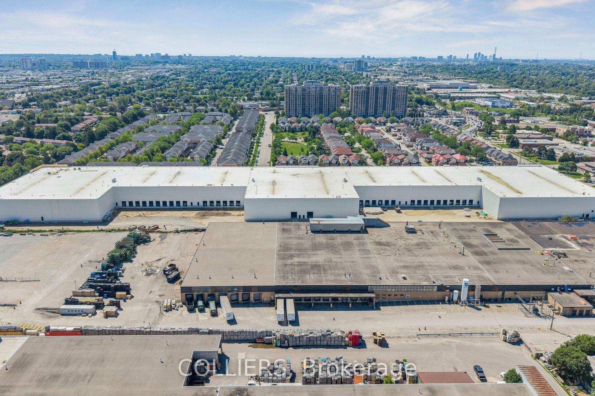 1845 Birchmount Road Property Photo 4