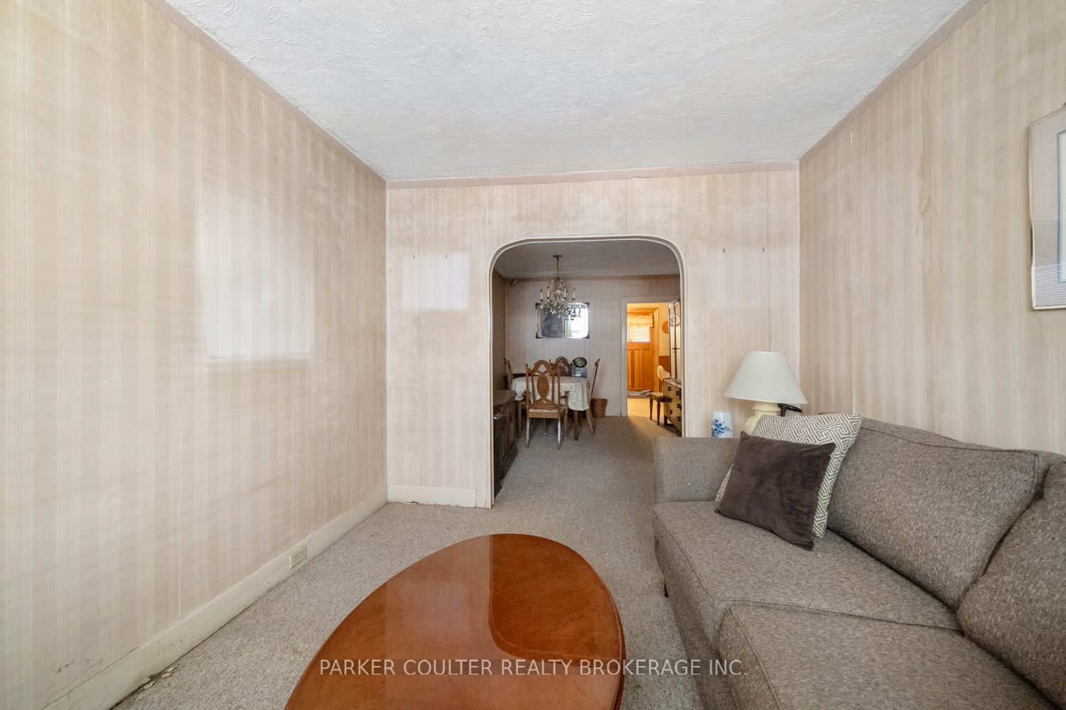 26 Larchmount Avenue Property Photo 6