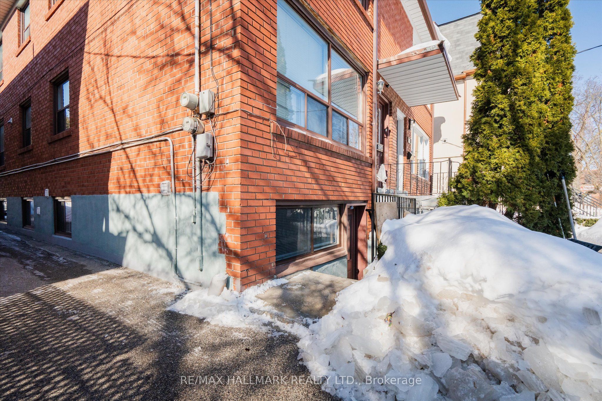224 Pickering Street Lower 1 Property Photo 2