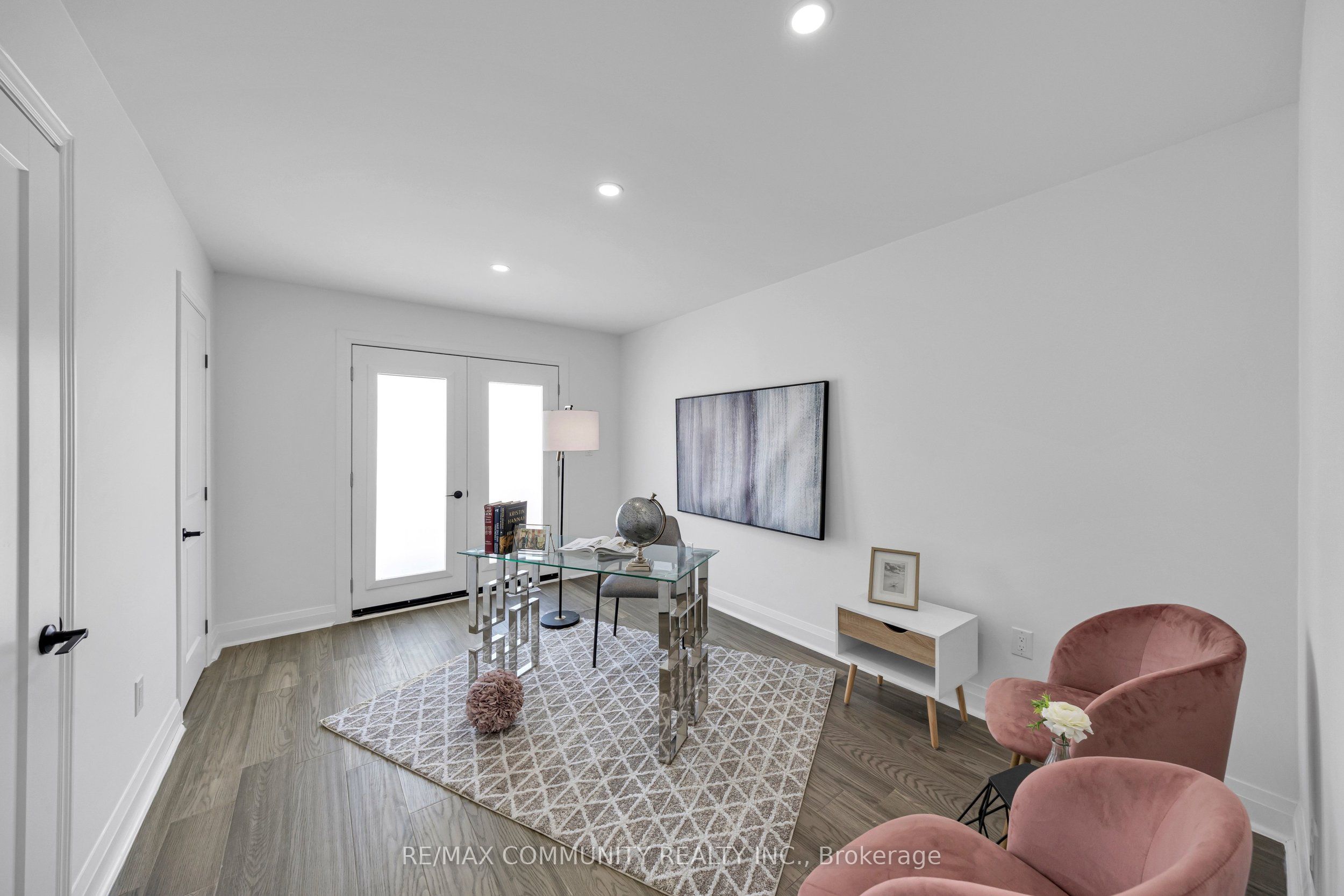 645 Fraser Avenue Property Photo 21