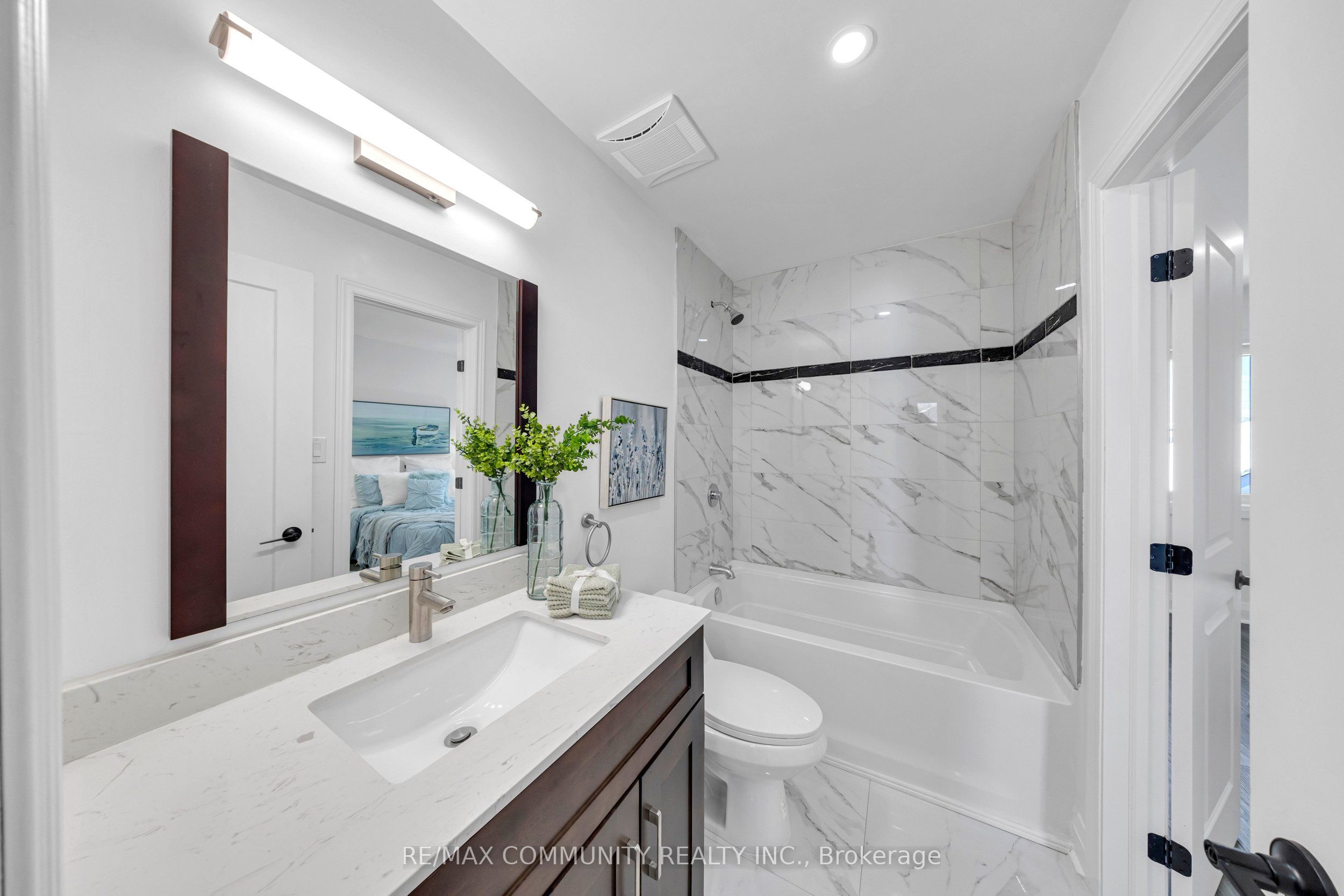 645 Fraser Avenue Property Photo 31