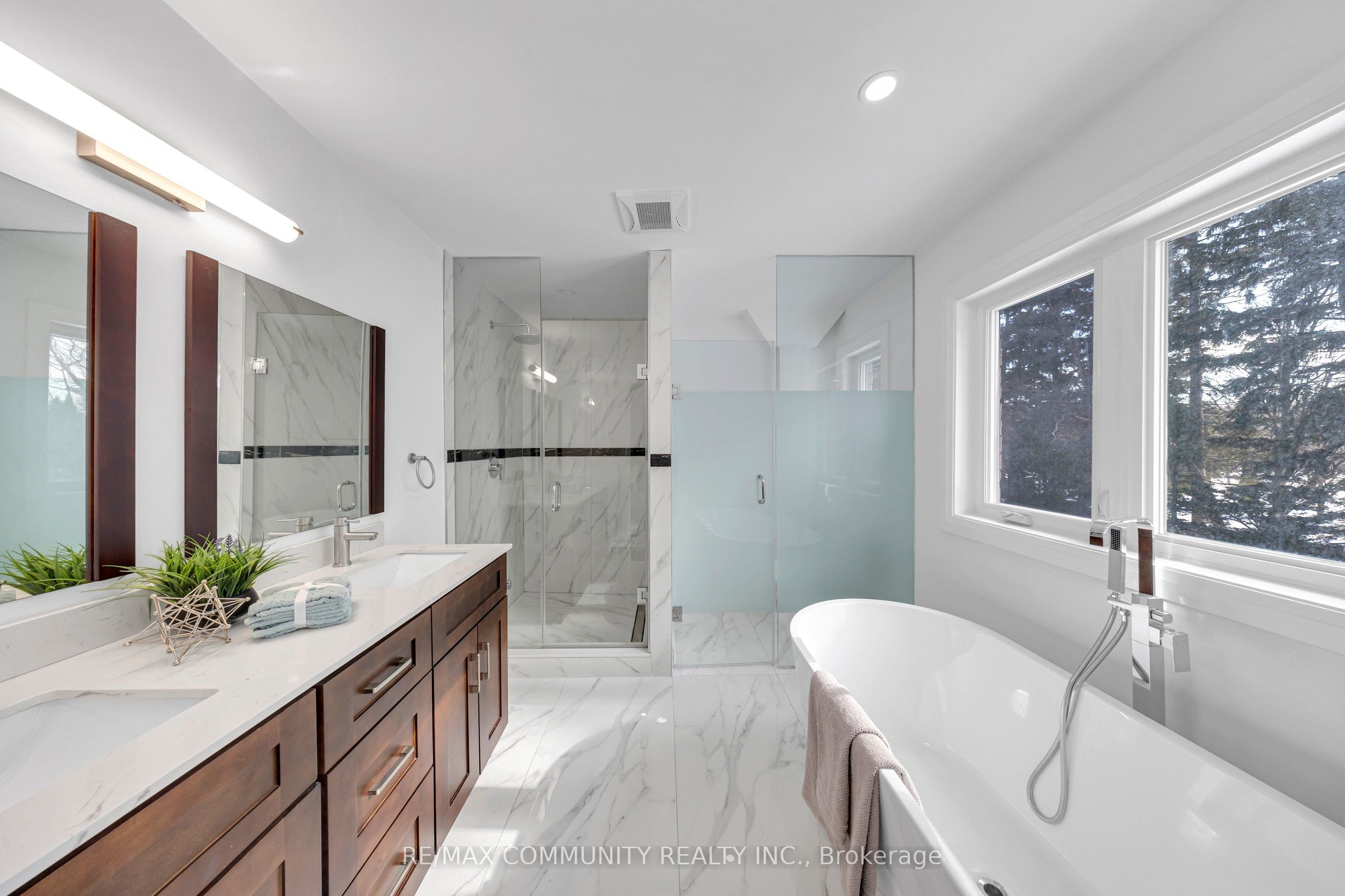 645 Fraser Avenue Property Photo 35