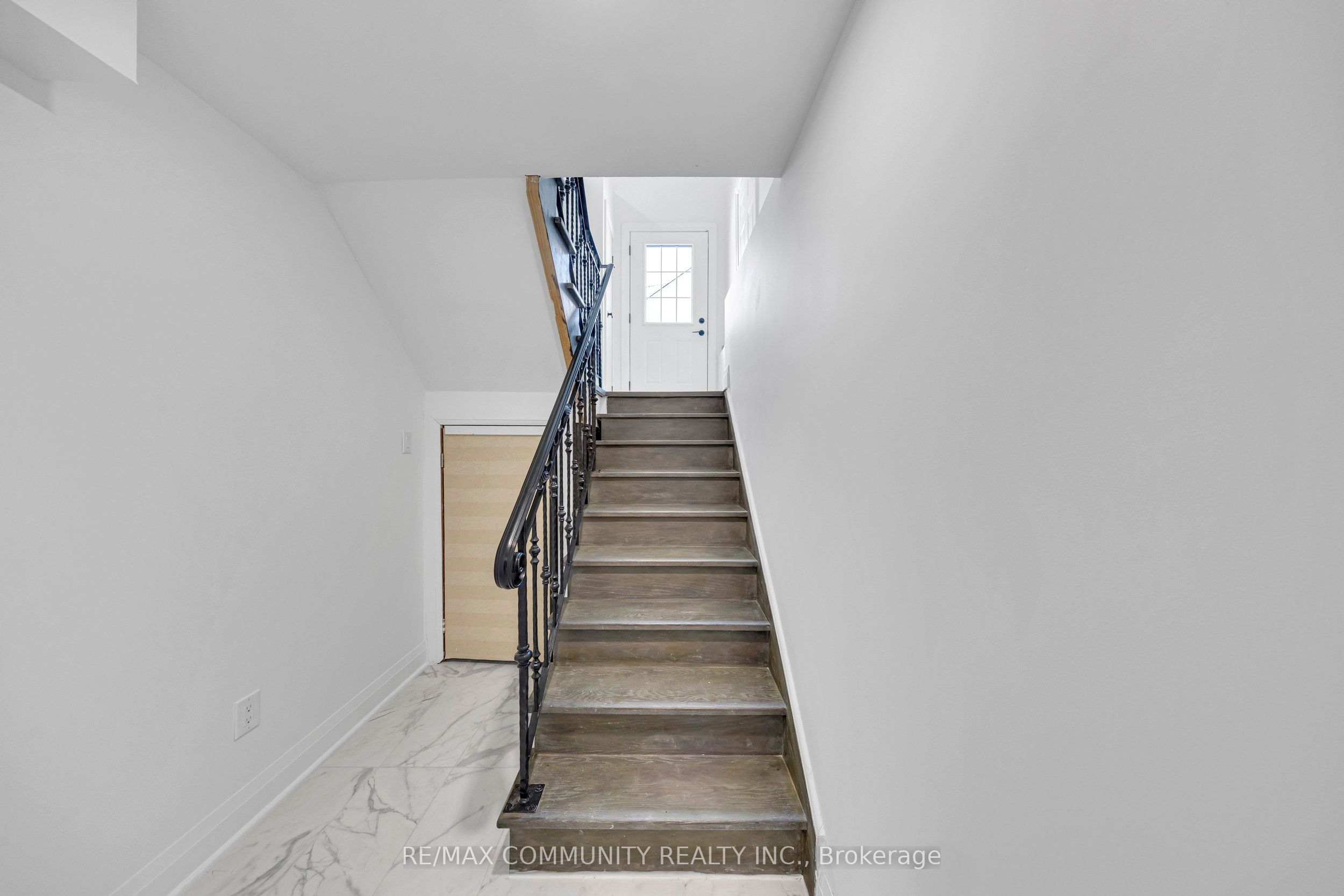 645 Fraser Avenue Property Photo 37