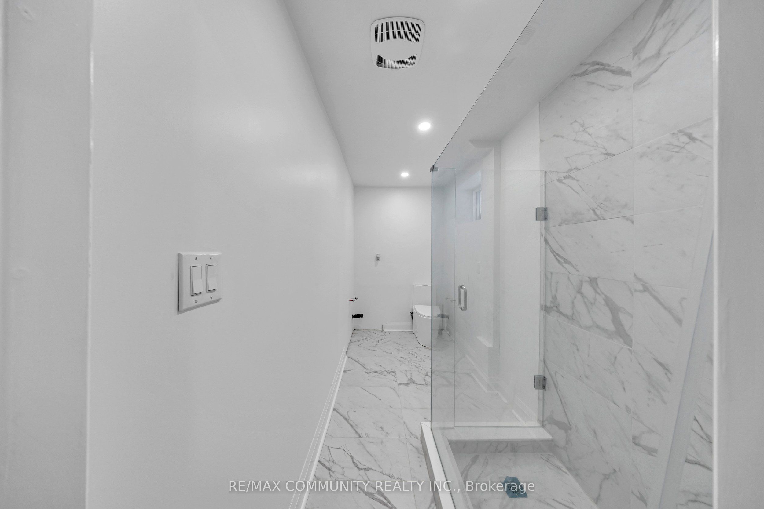 645 Fraser Avenue Property Photo 39