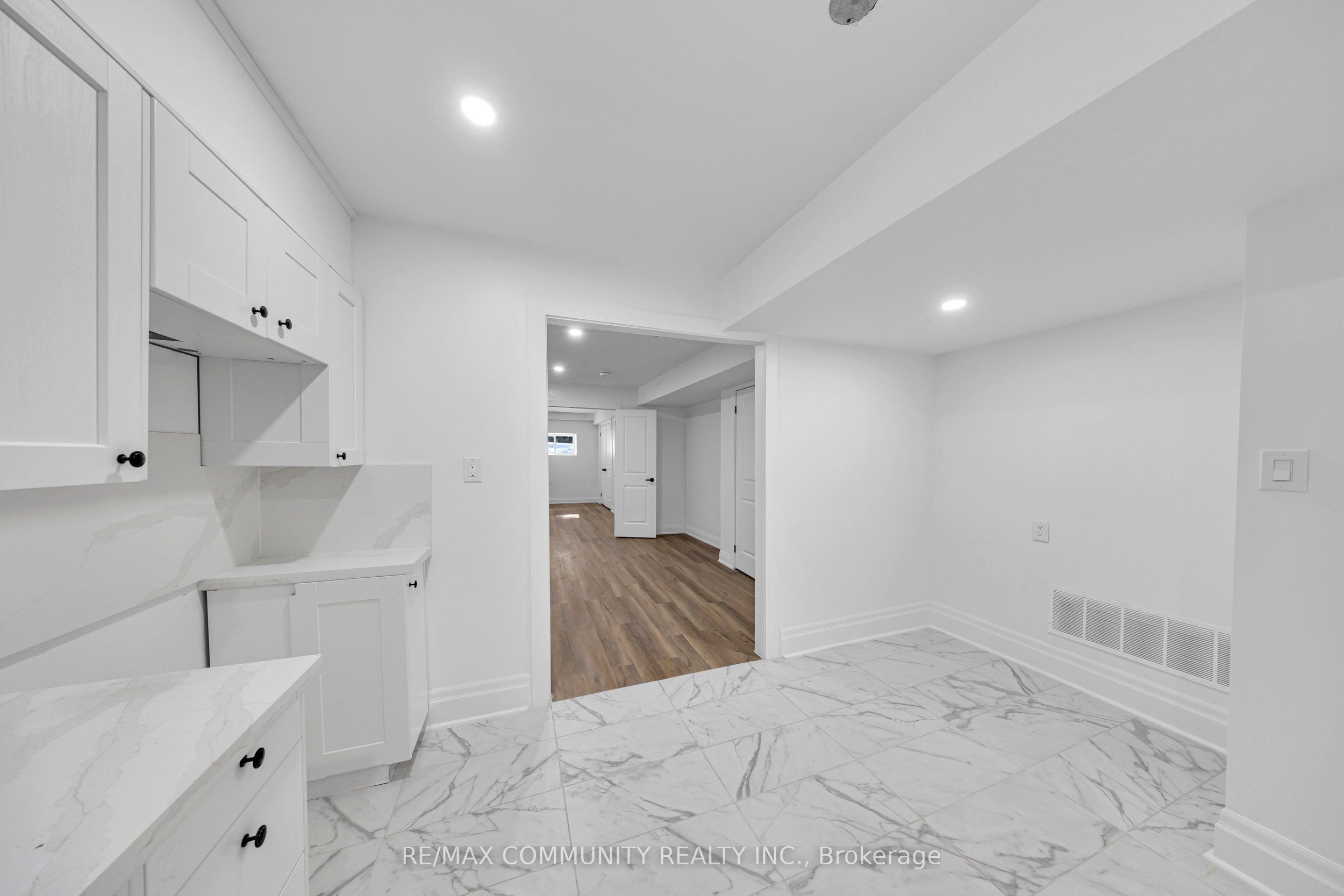 645 Fraser Avenue Property Photo 40