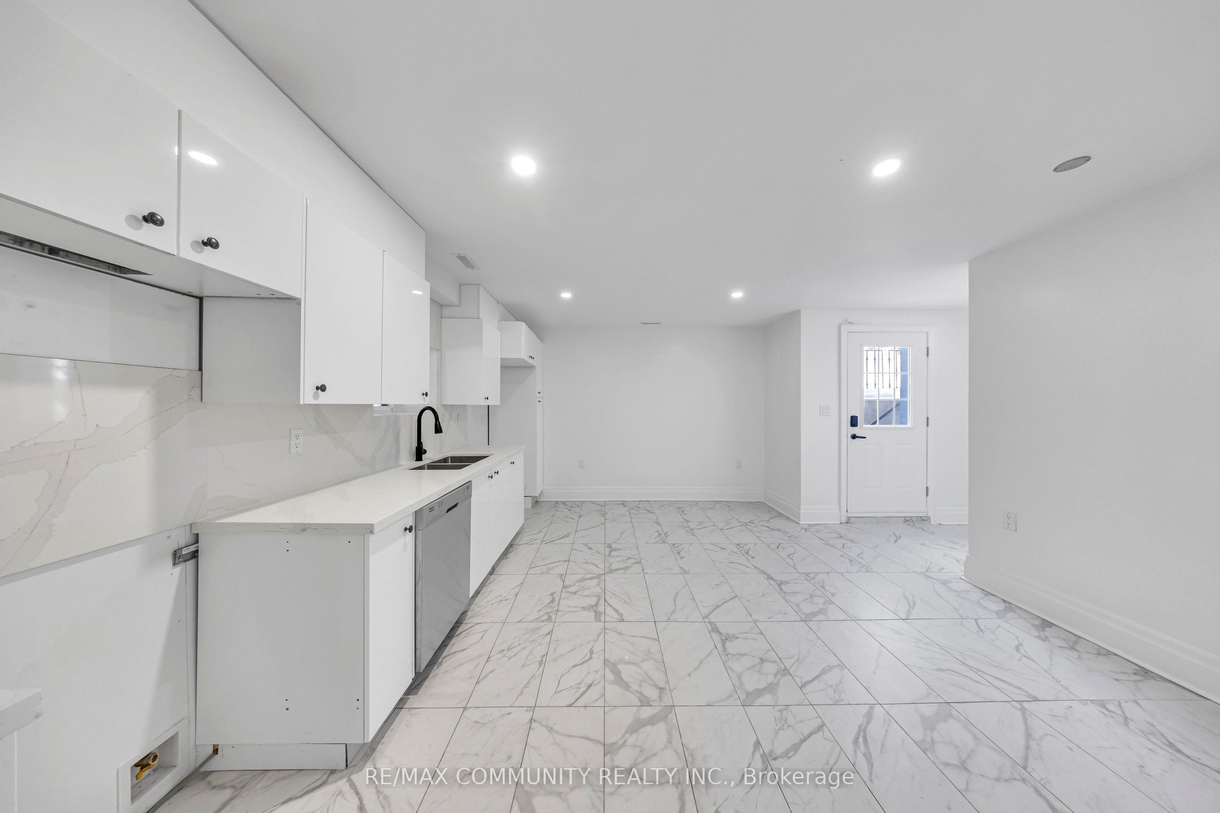 645 Fraser Avenue Property Photo 43