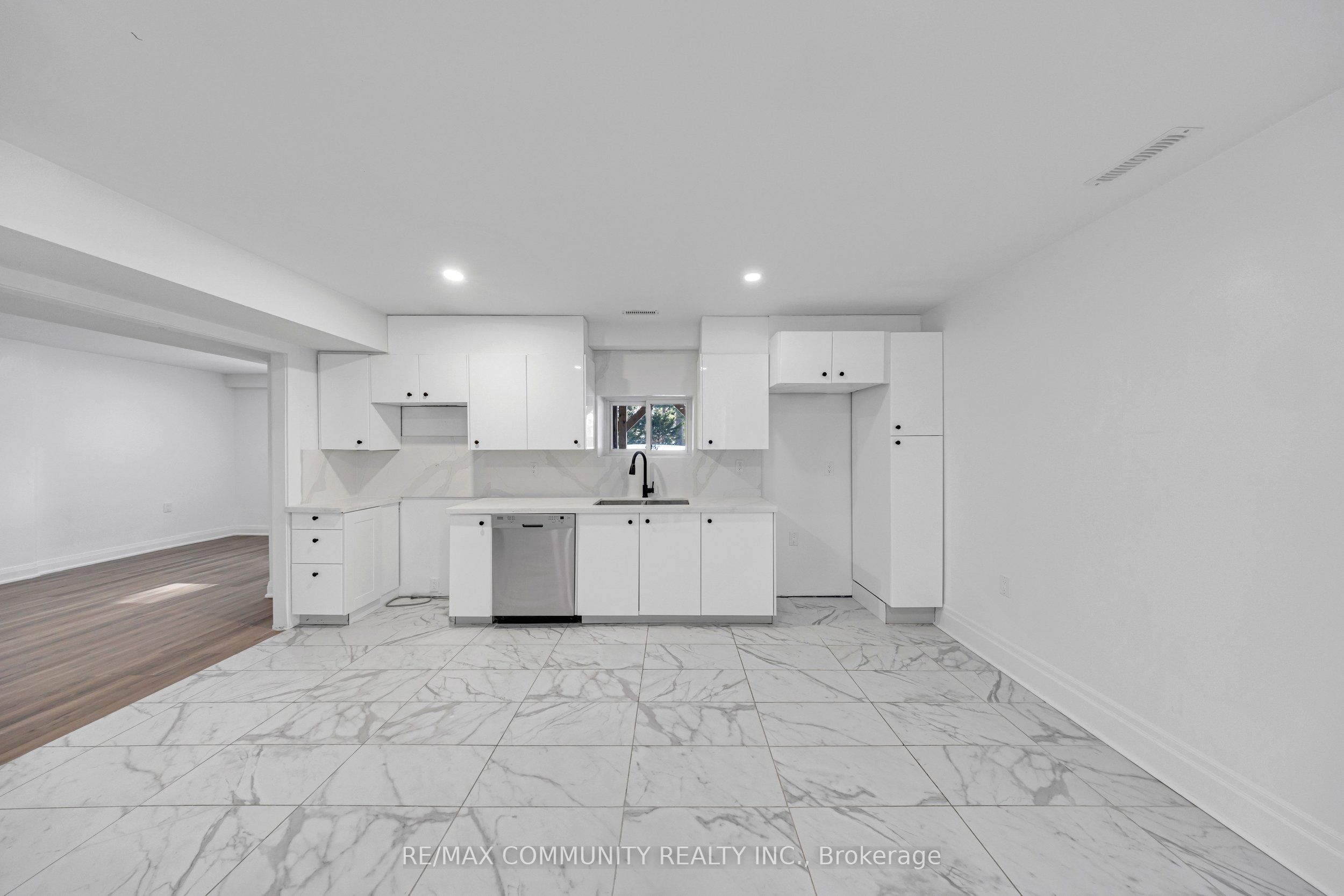 645 Fraser Avenue Property Photo 44