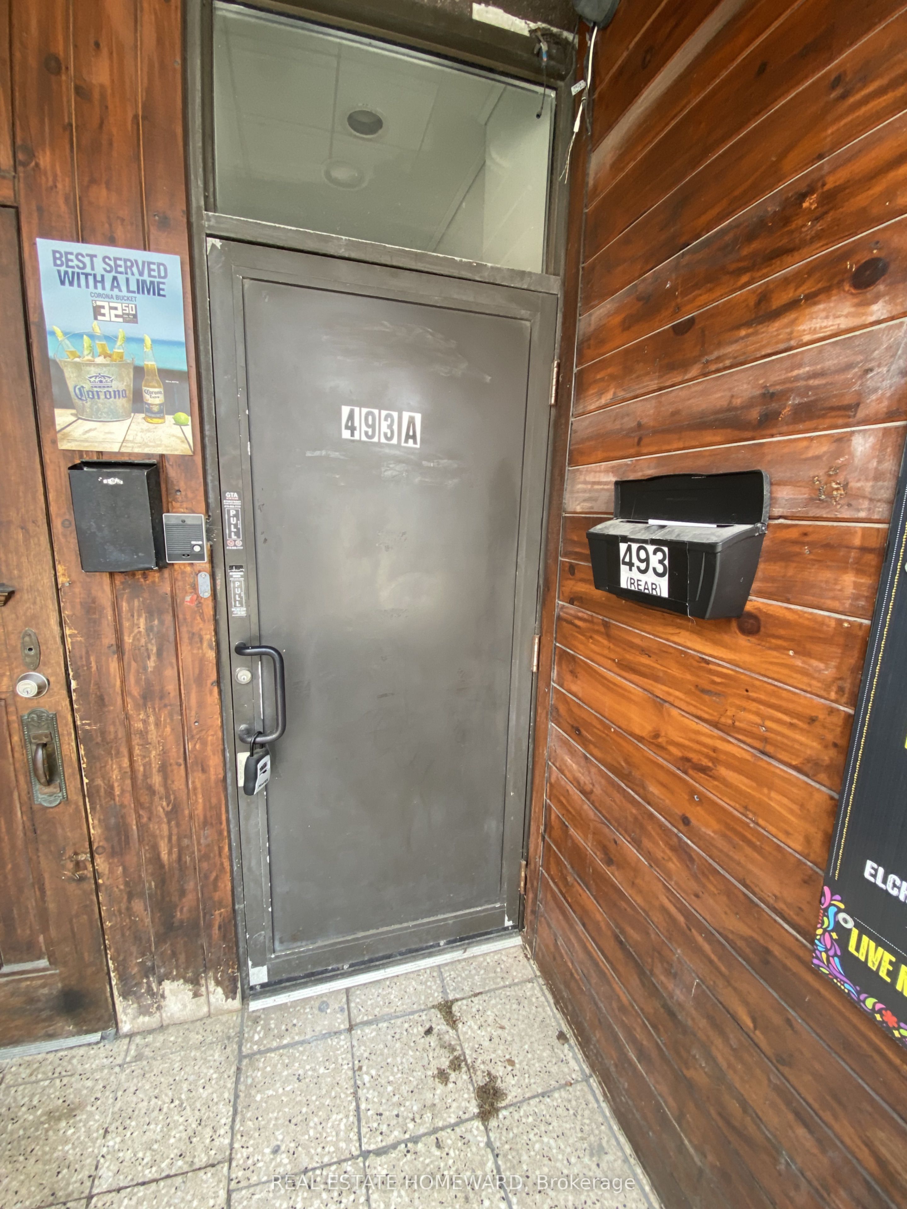 493a Danforth Avenue Property Photo 4