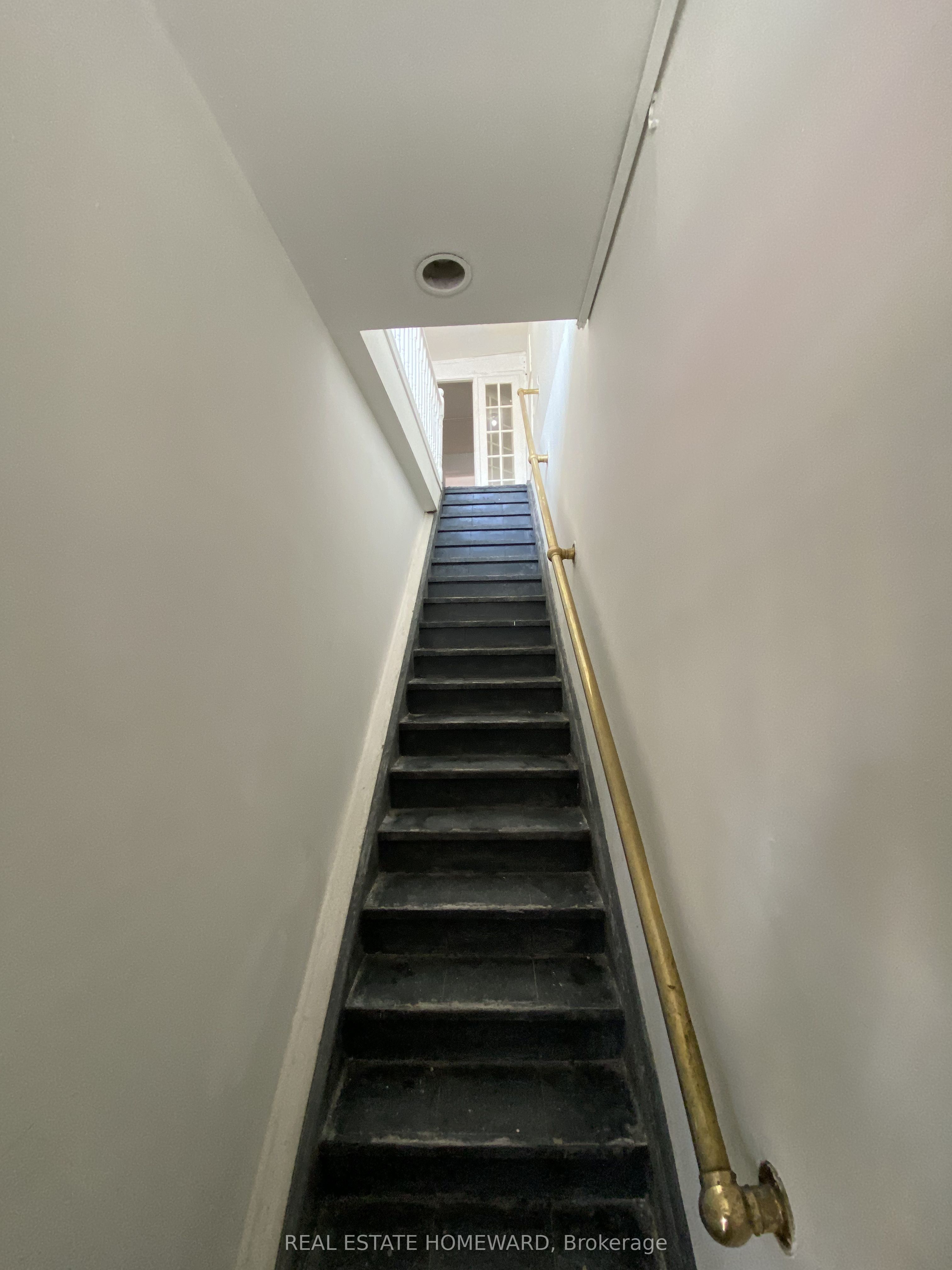 493a Danforth Avenue Property Photo 5