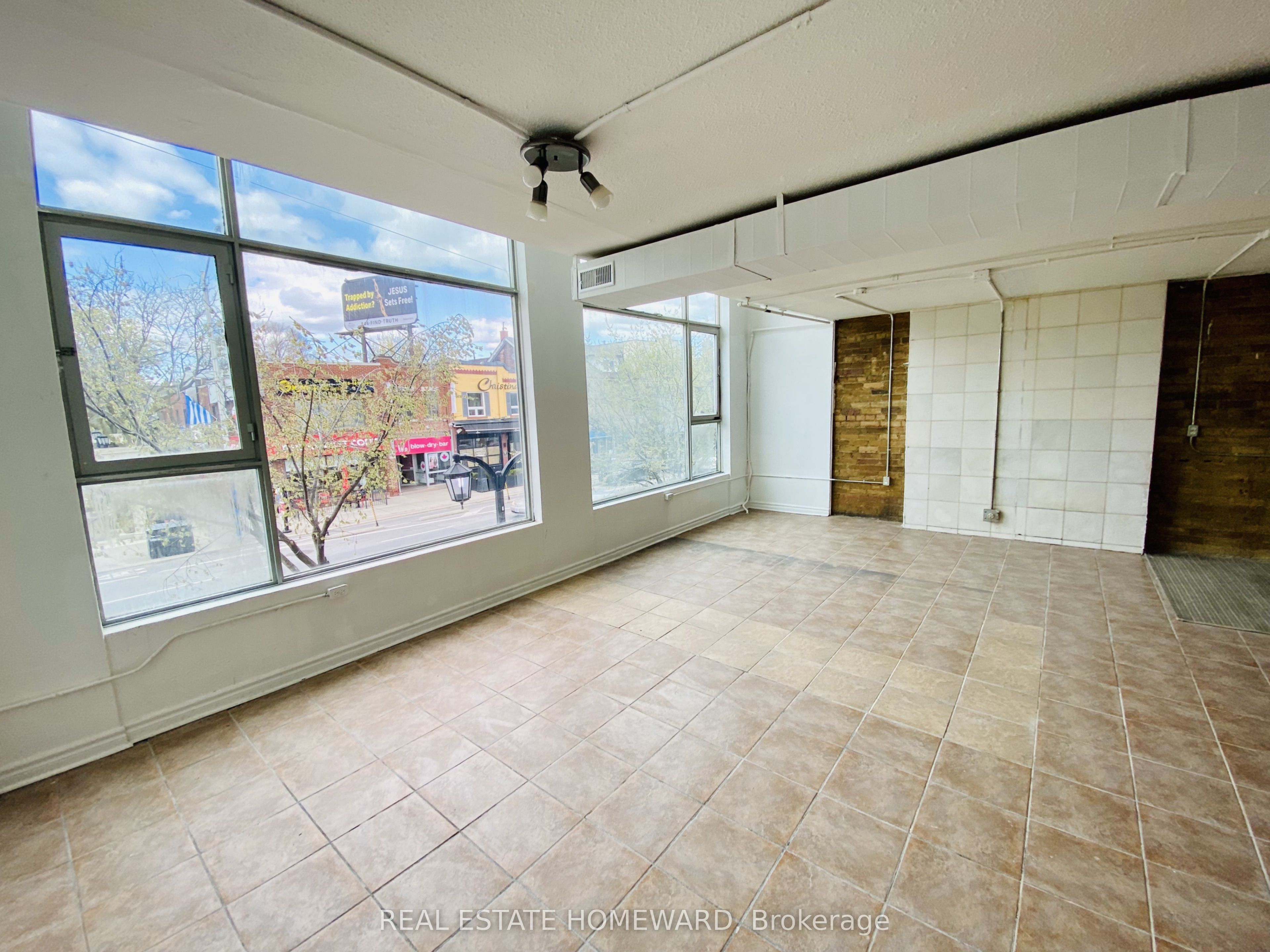 493a Danforth Avenue Property Photo 7