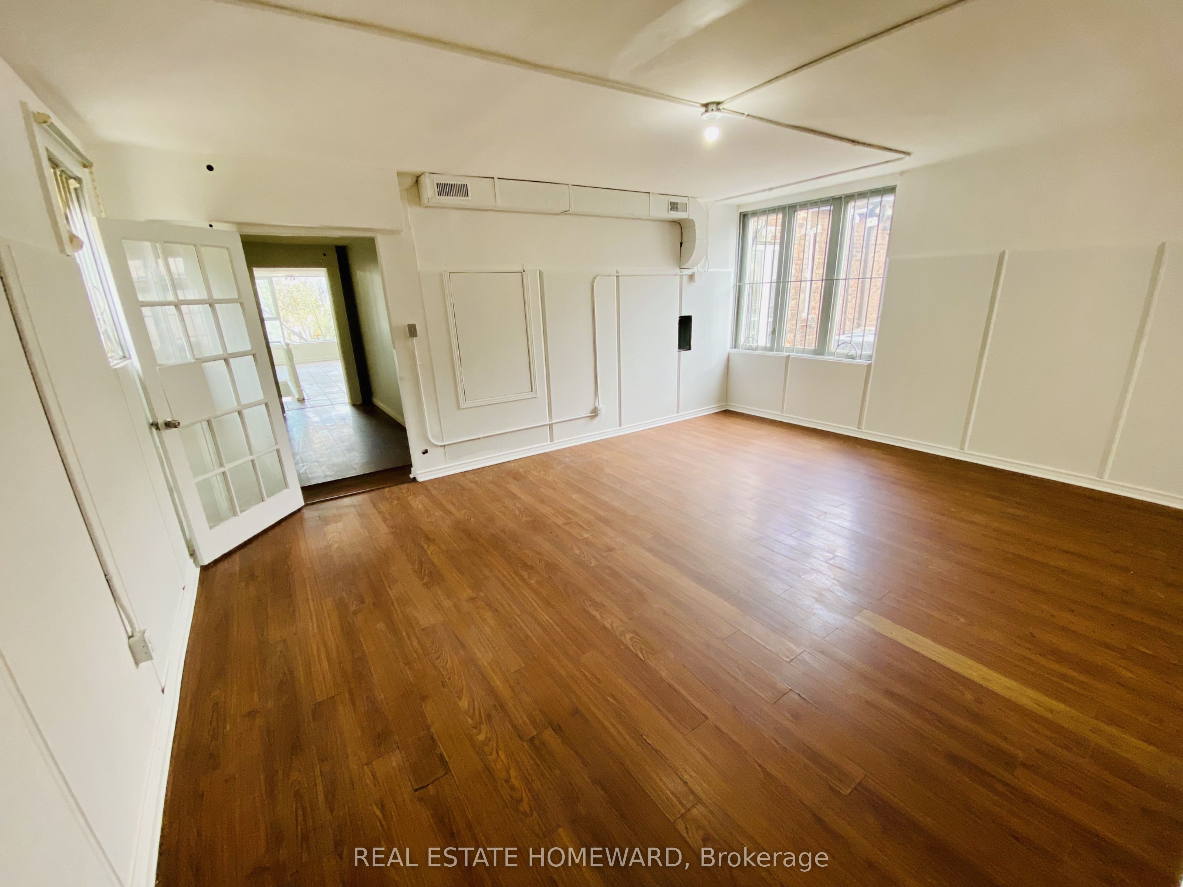 493a Danforth Avenue Property Photo 10