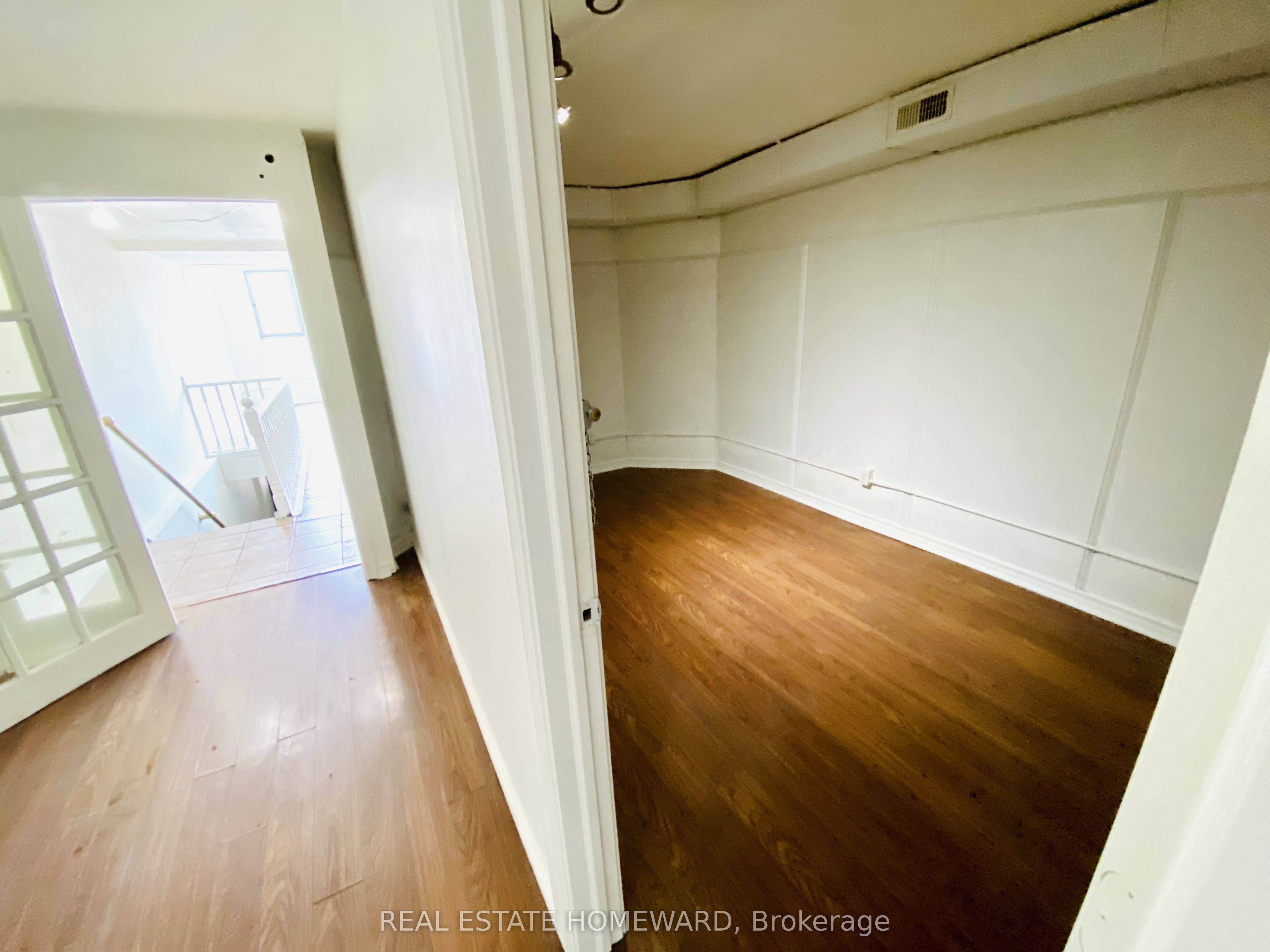 493a Danforth Avenue Property Photo 13