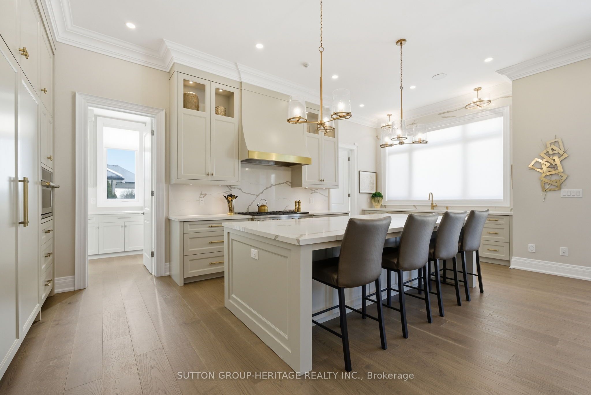 18 Dexshire Drive Property Photo 12