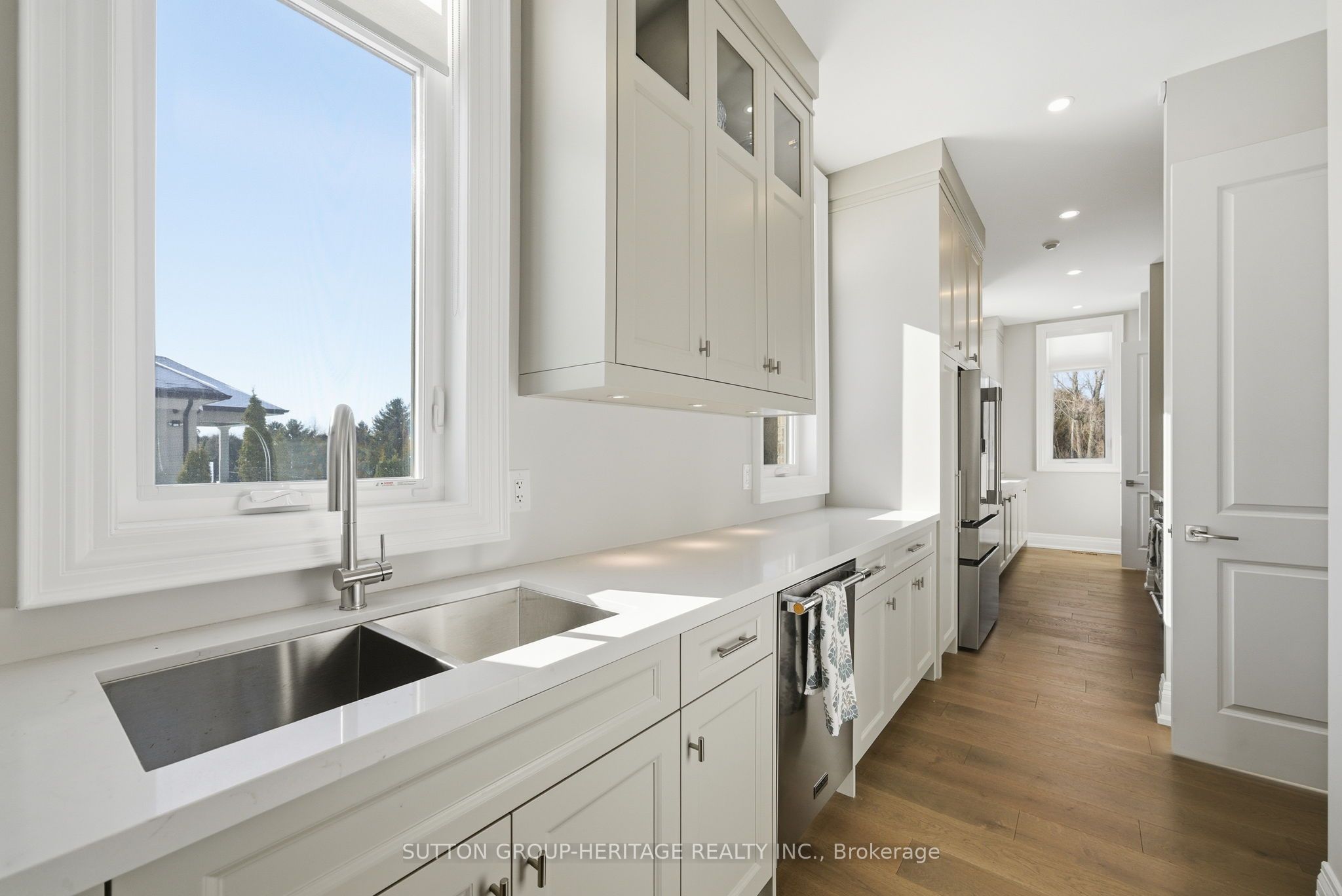 18 Dexshire Drive Property Photo 15