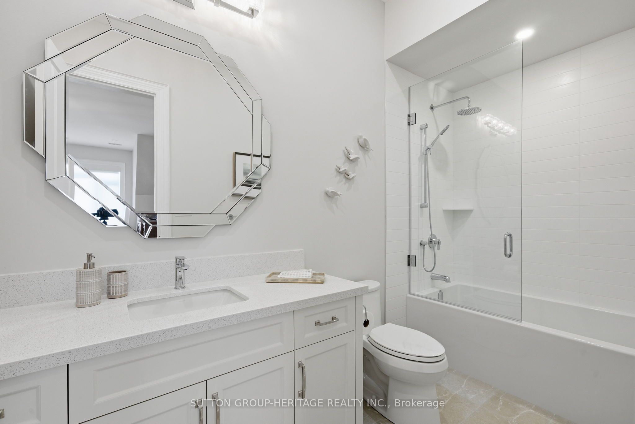 18 Dexshire Drive Property Photo 35