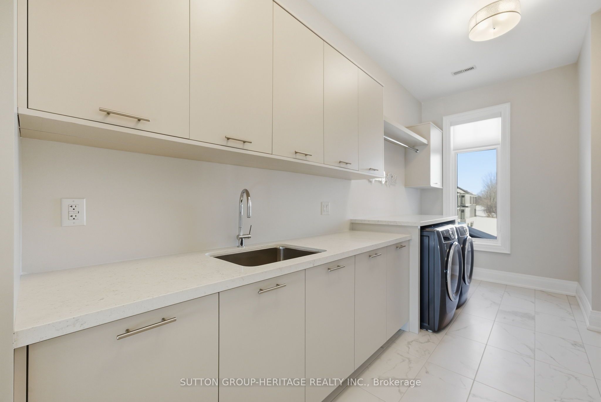 18 Dexshire Drive Property Photo 37