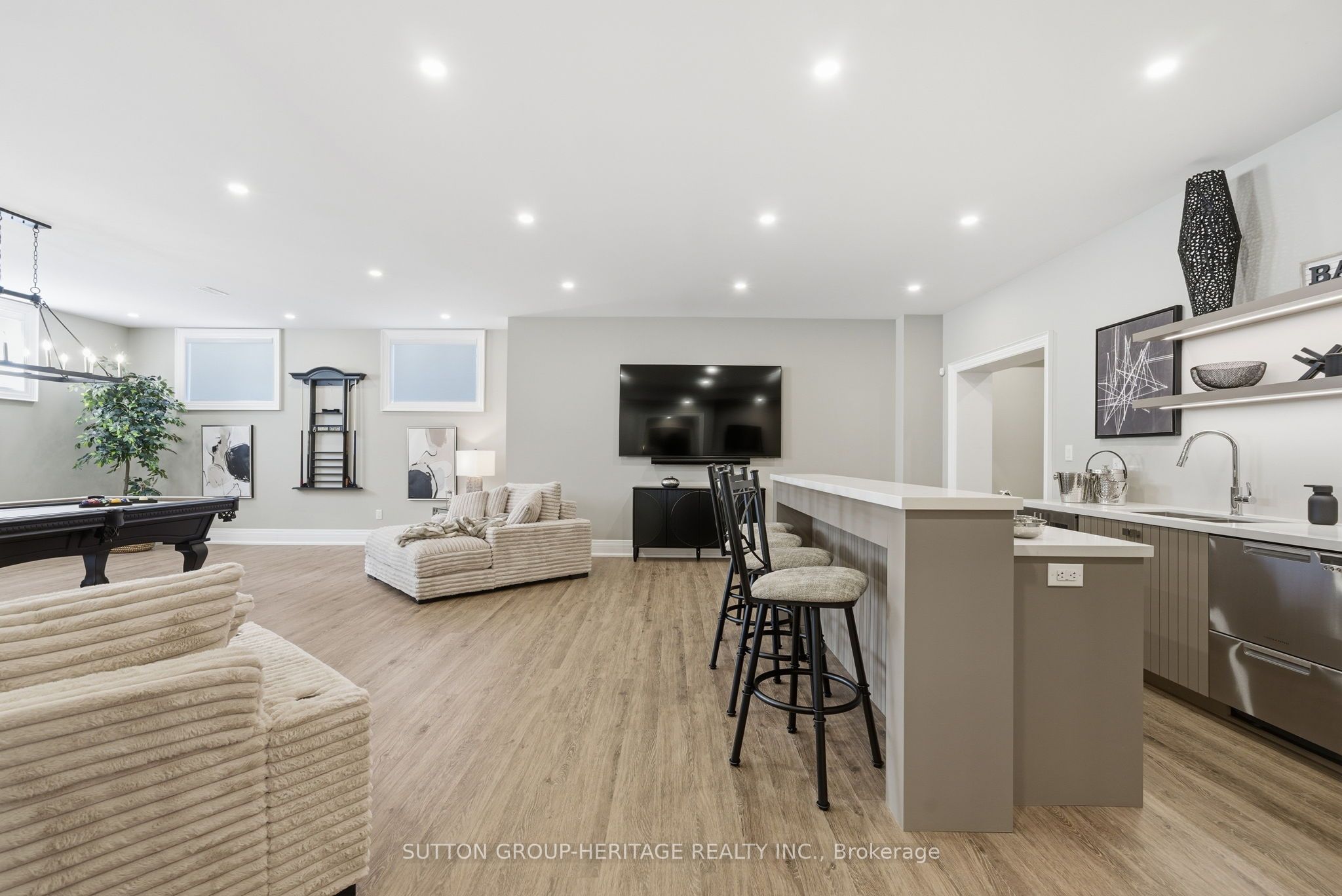 18 Dexshire Drive Property Photo 39