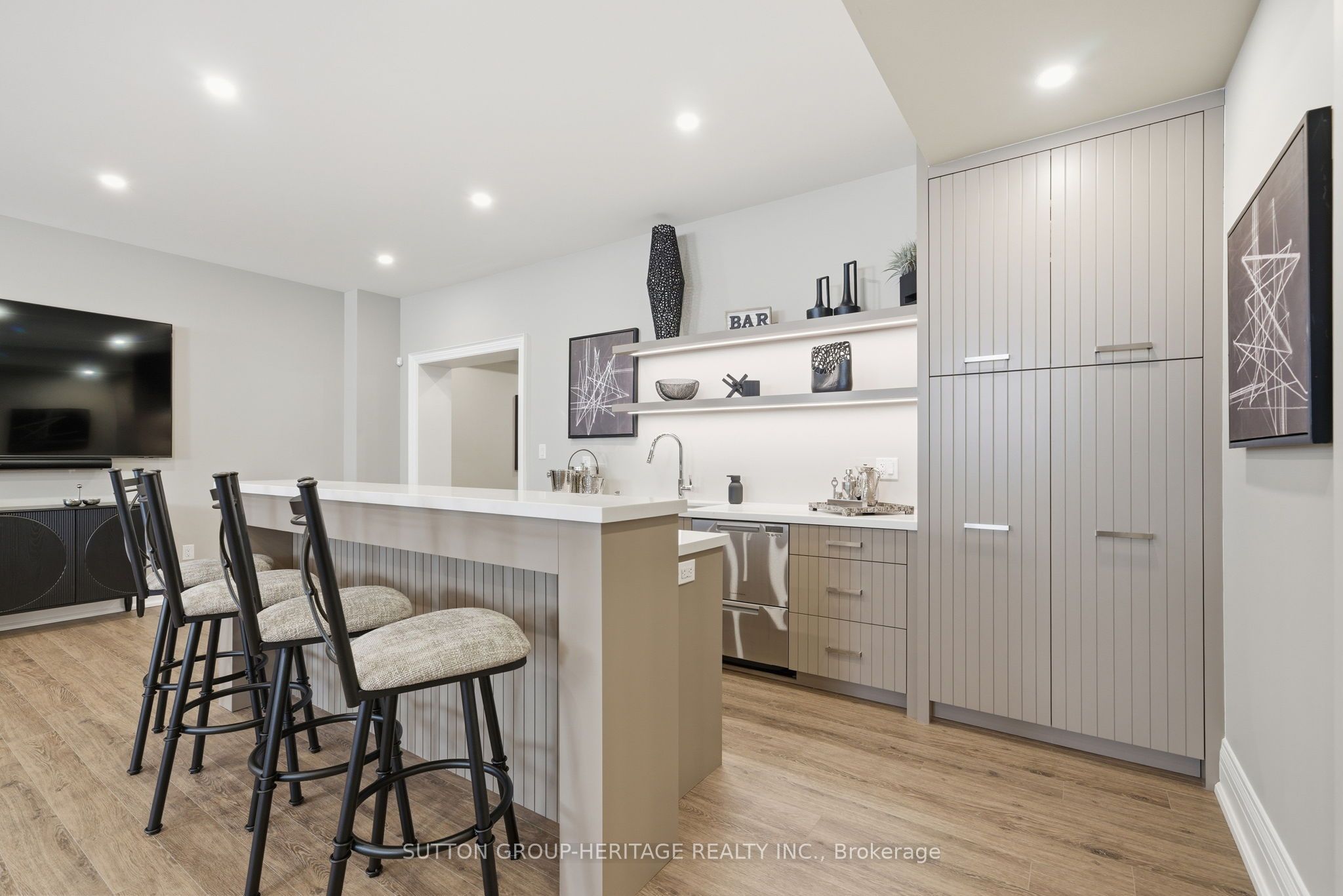 18 Dexshire Drive Property Photo 40