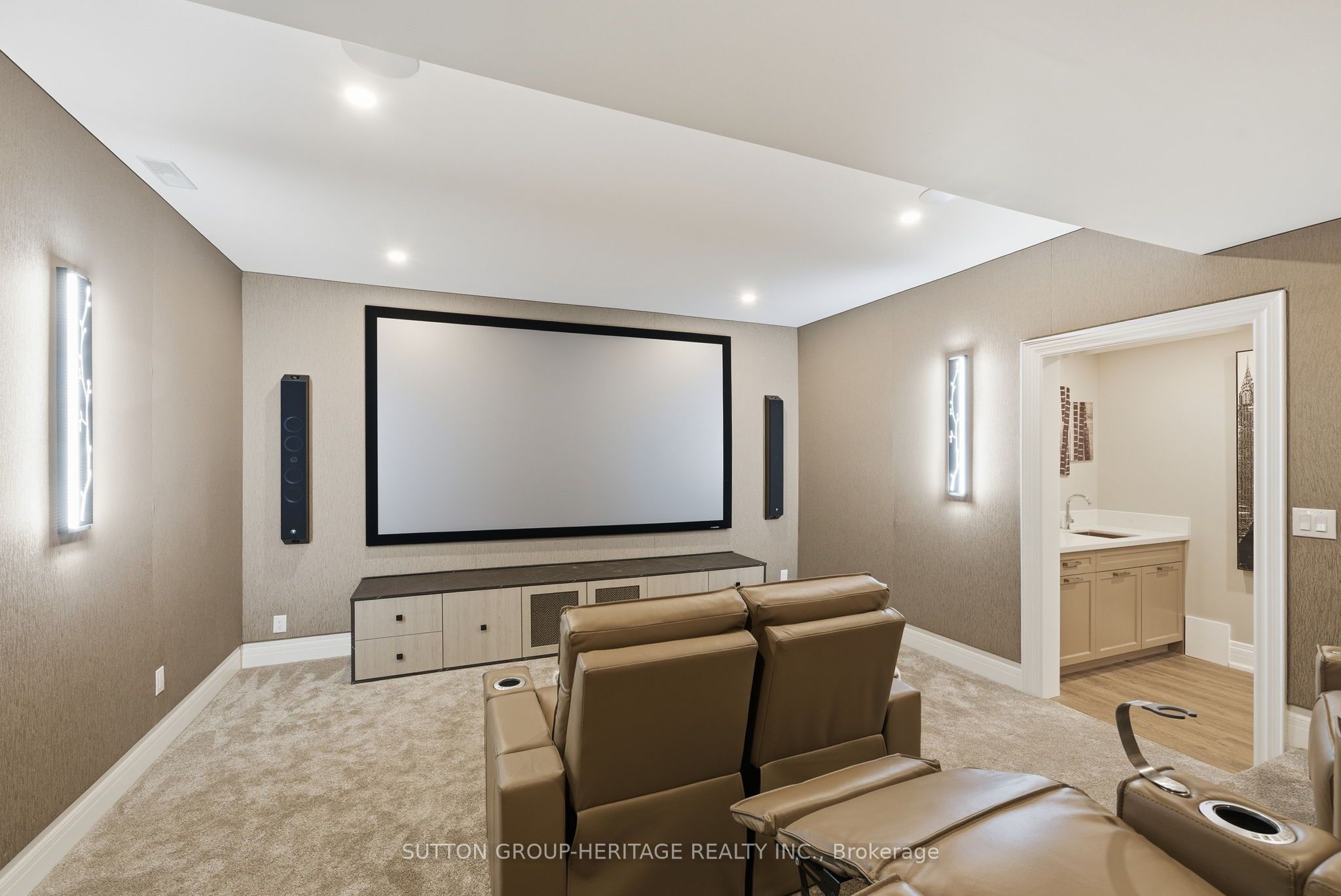 18 Dexshire Drive Property Photo 47