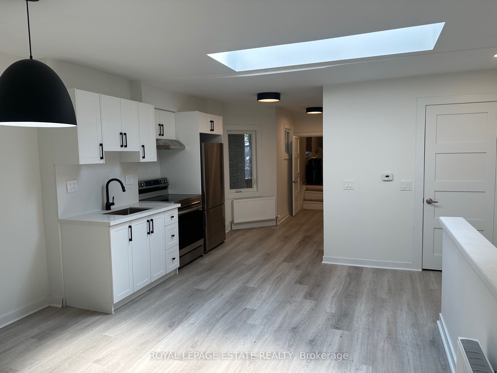 1007 Kingston Road Property Photo 15