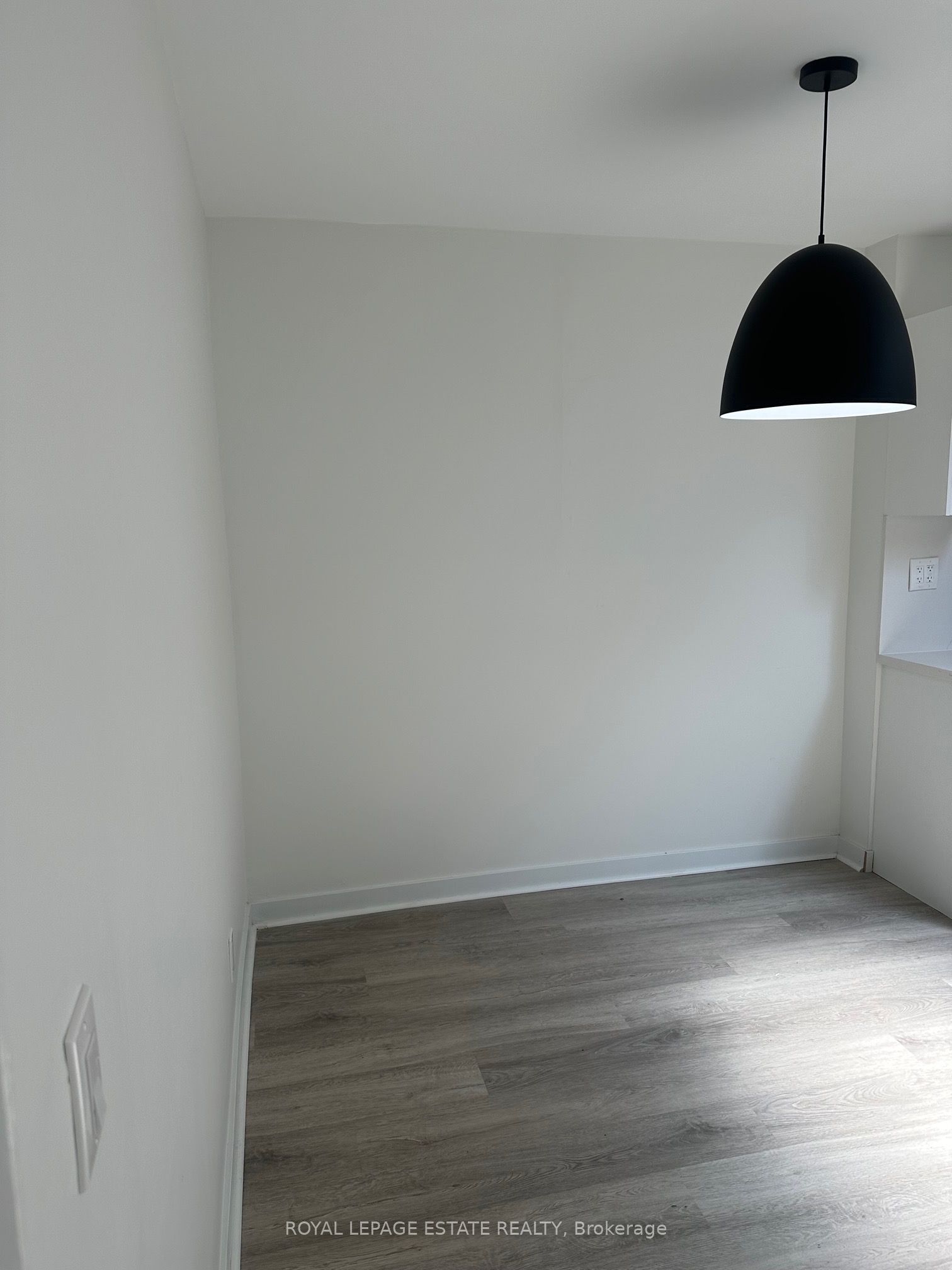 1007 Kingston Road Property Photo 25