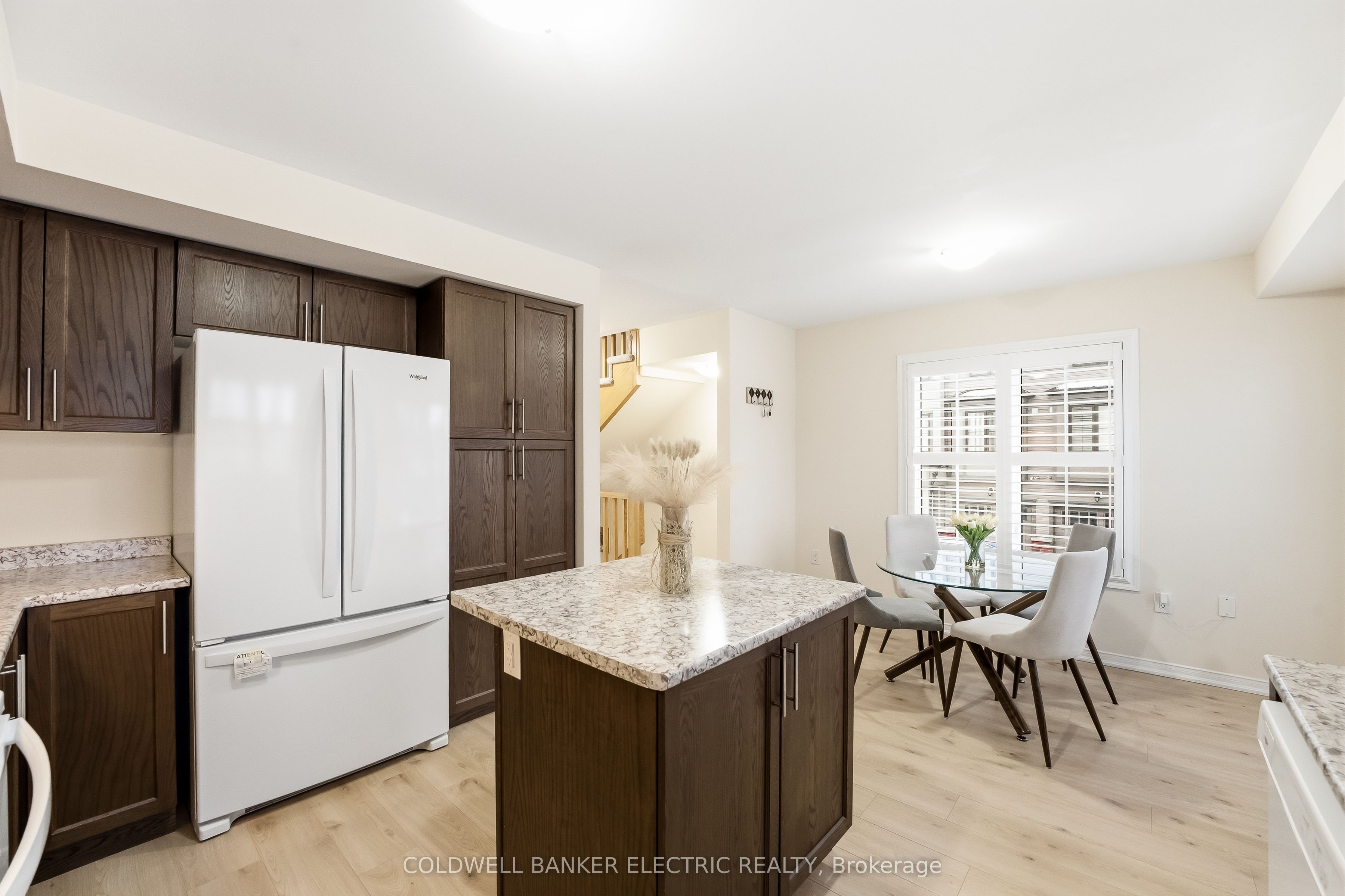 1 Loana Lane Property Photo 19