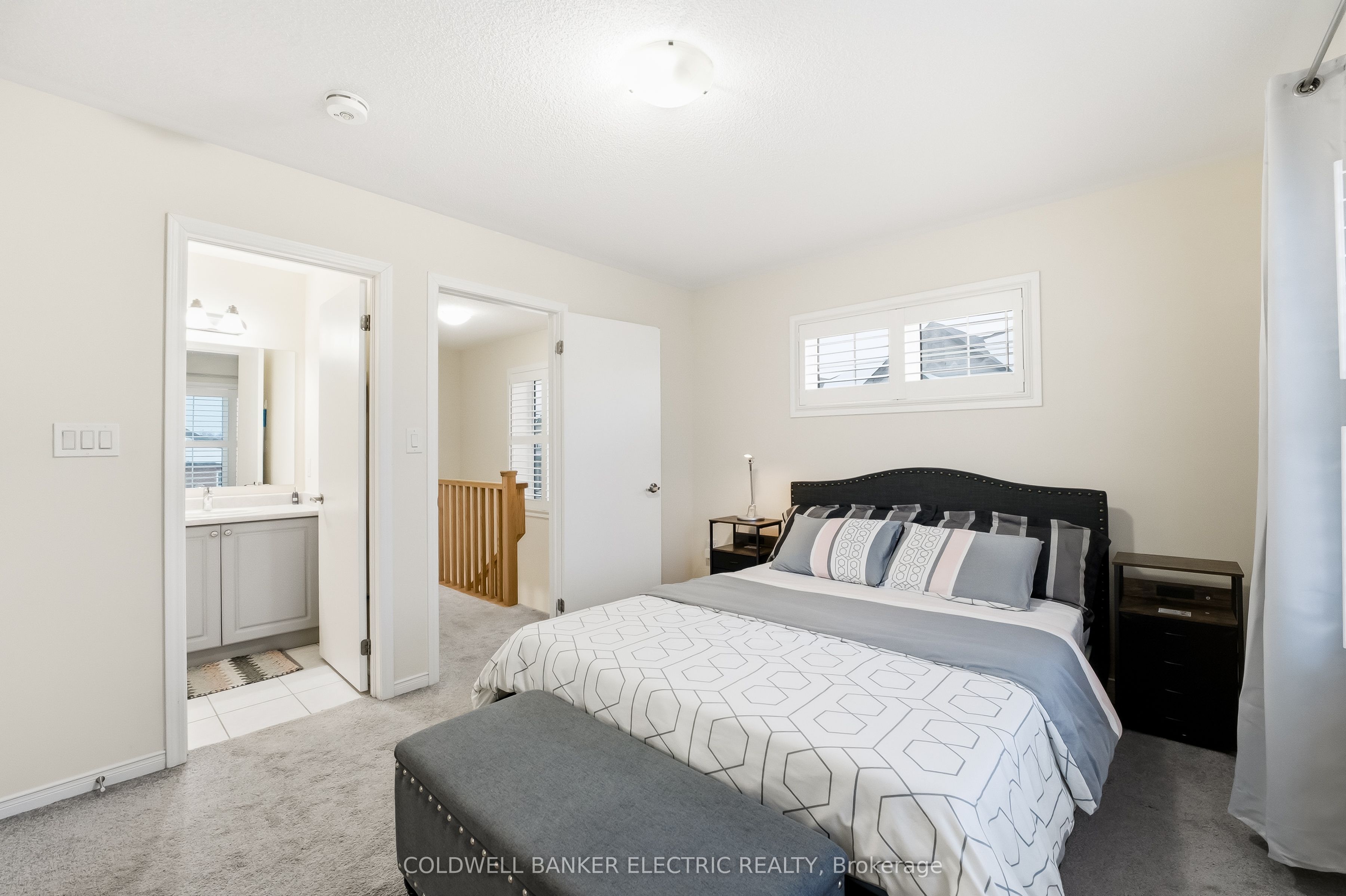 1 Loana Lane Property Photo 25
