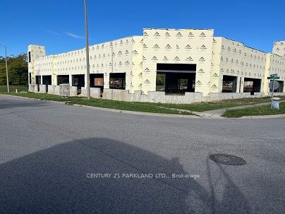 6 Spicer Square Property Photo 6