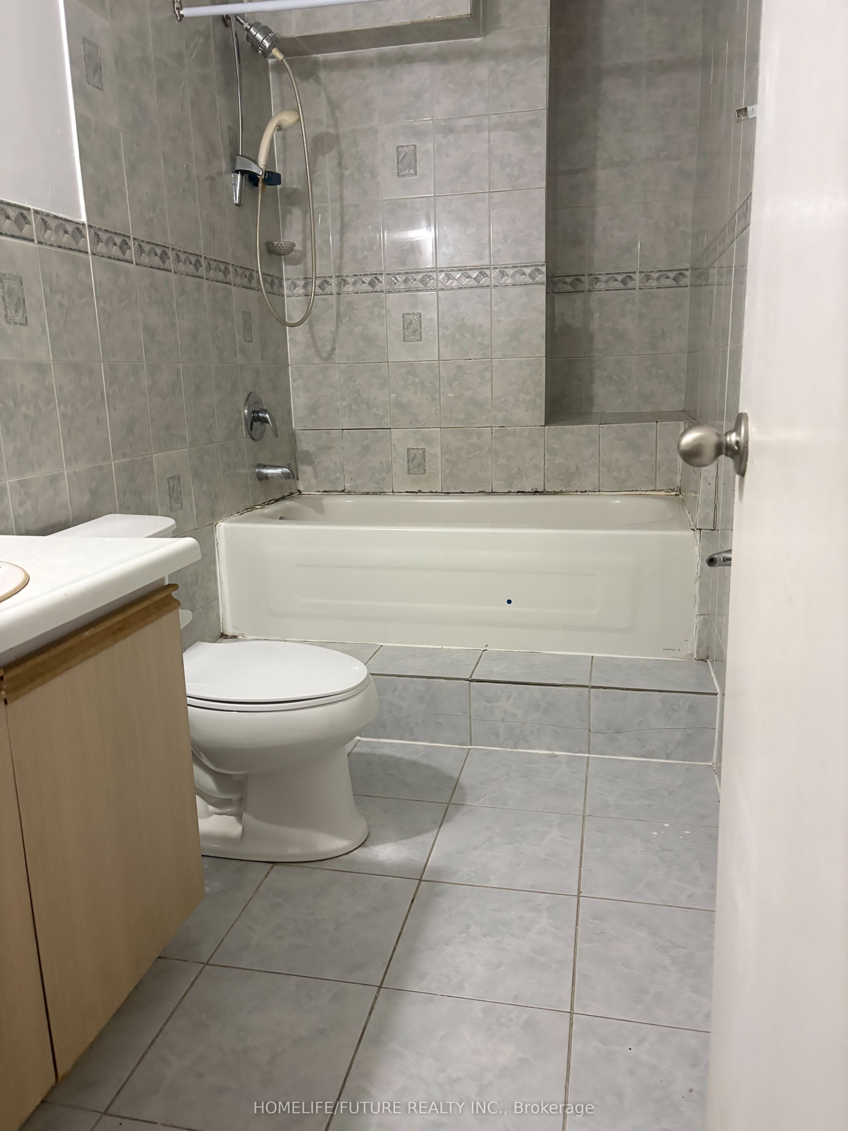 4064 Lawrence Avenue E 210 Property Photo 7