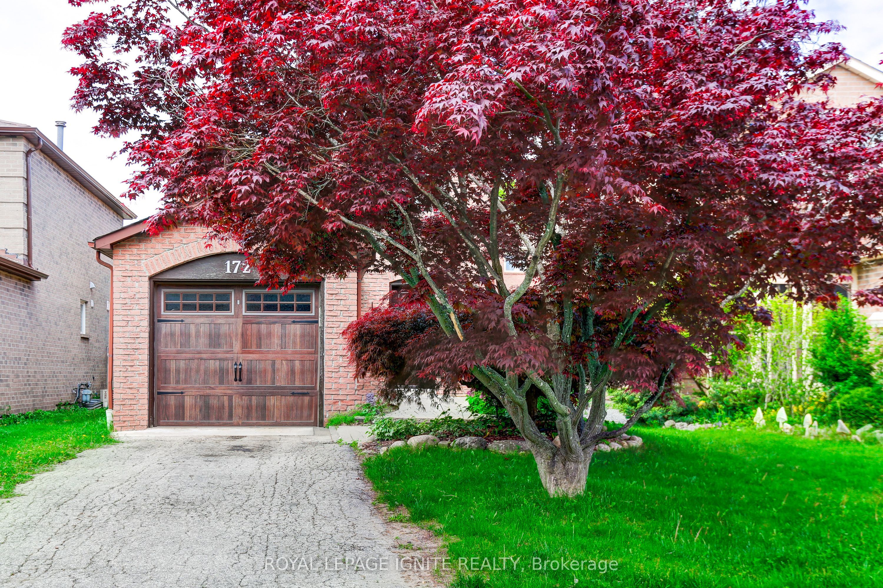 172 Radford Drive Property Photo 1