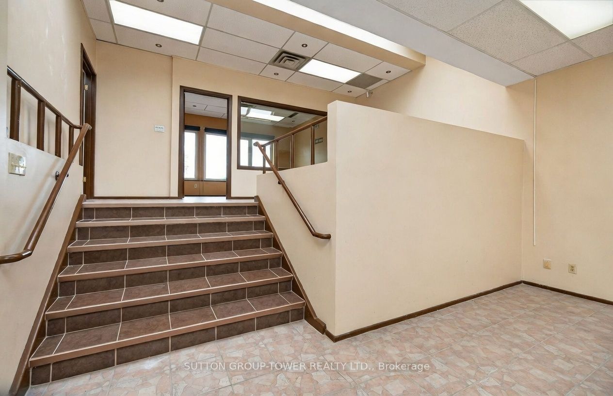 6 Collinsgrove Road Property Photo 9