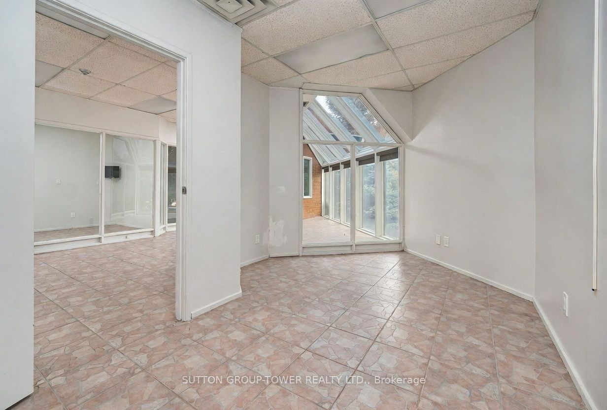 6 Collinsgrove Road Property Photo 11