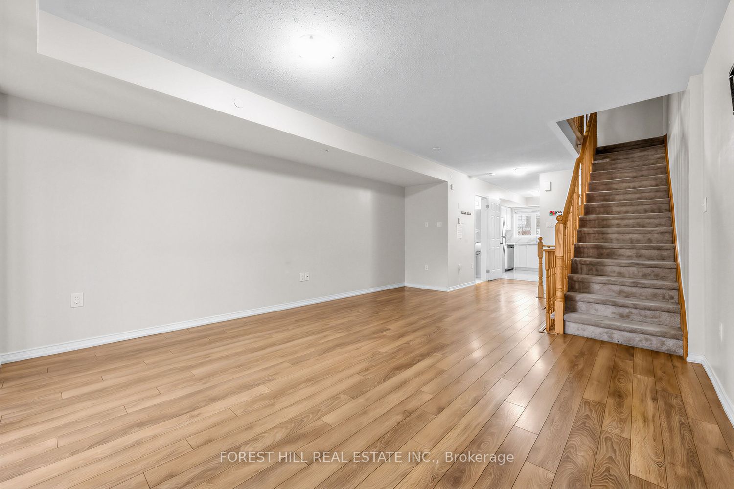 2516 Rosedrop Path Property Photo 4
