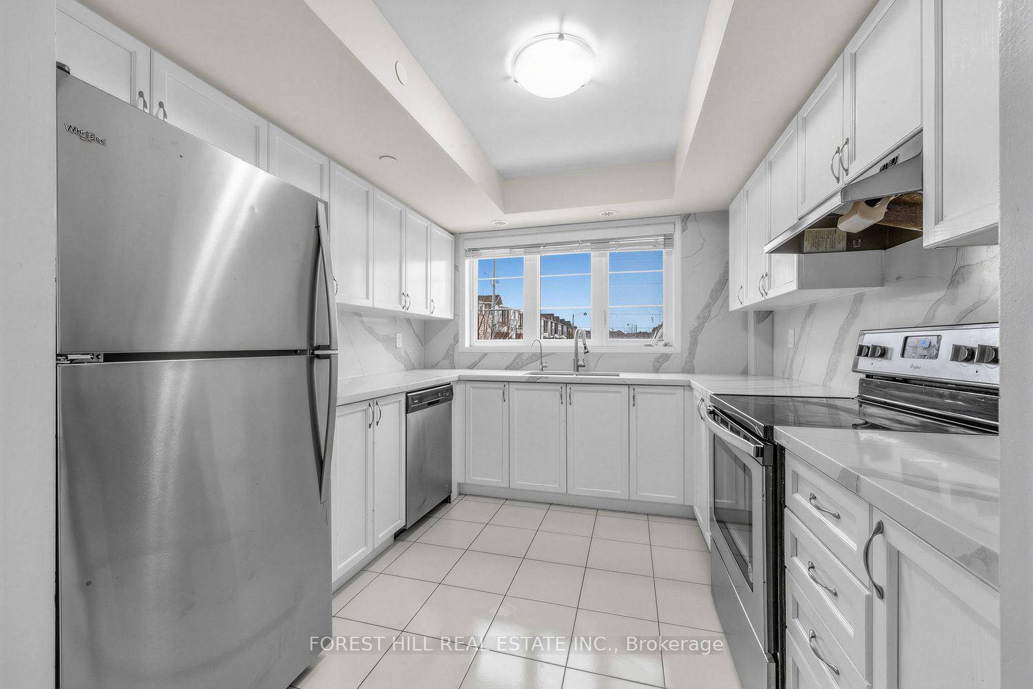 2516 Rosedrop Path Property Photo 6