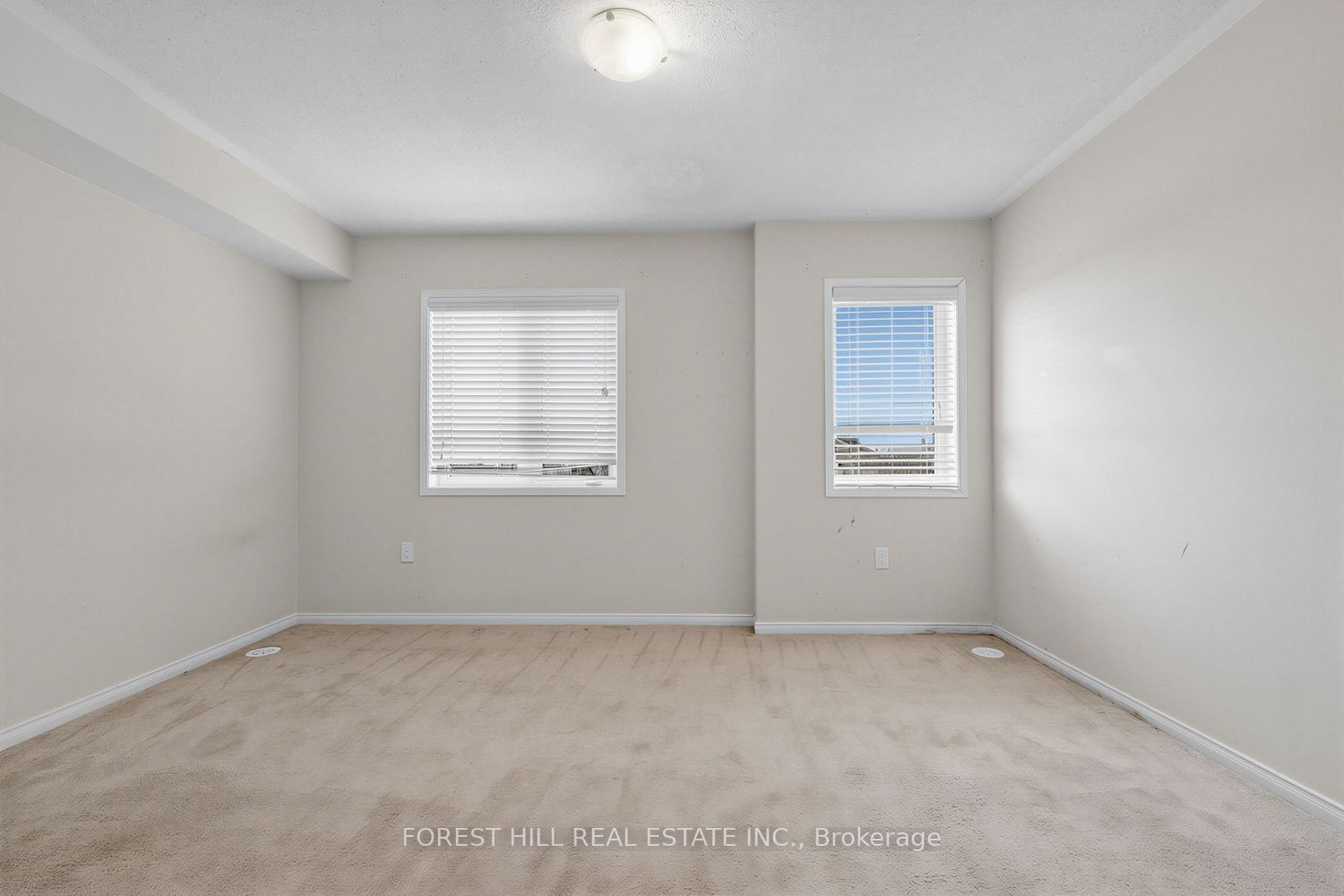2516 Rosedrop Path Property Photo 16