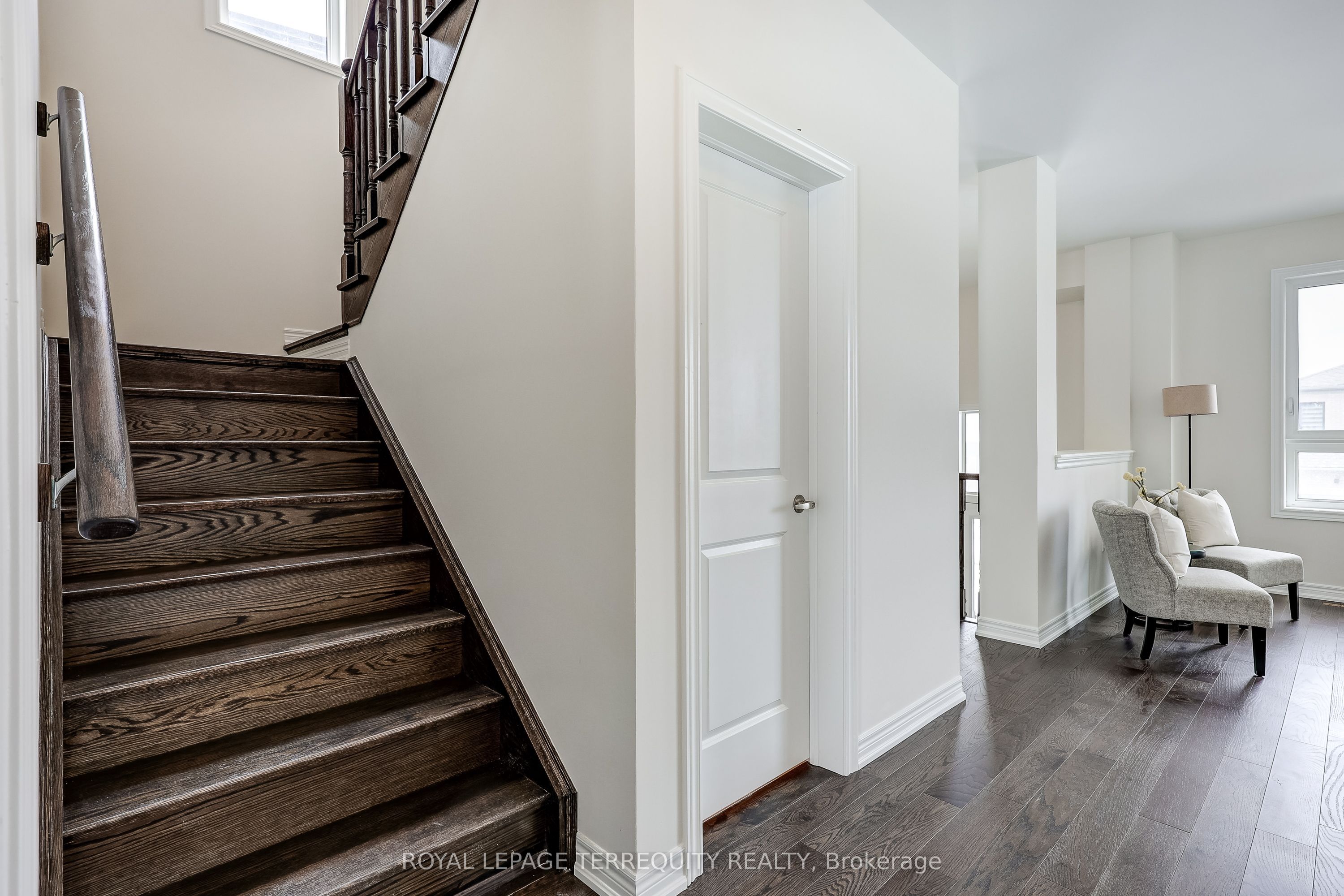 1226 Talisman Manor Property Photo 32