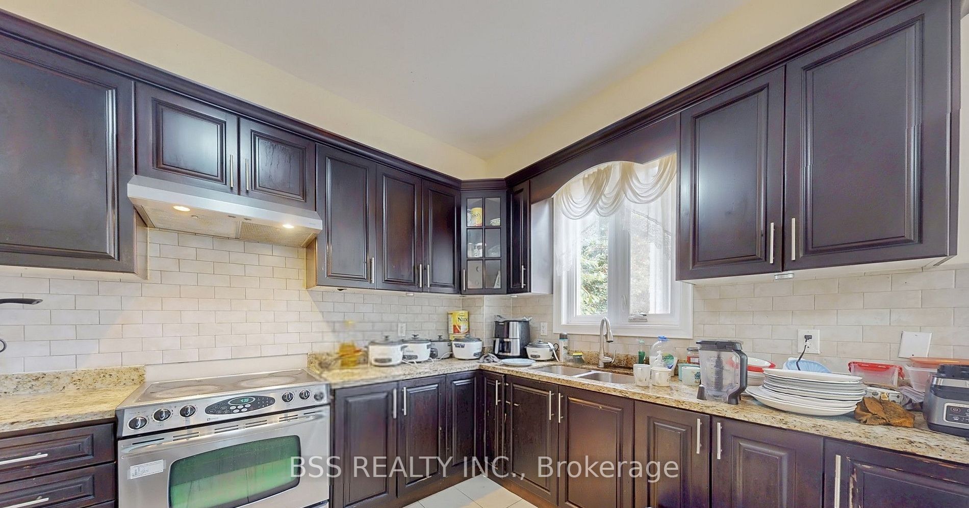 33 Wanstead Avenue Property Photo 9
