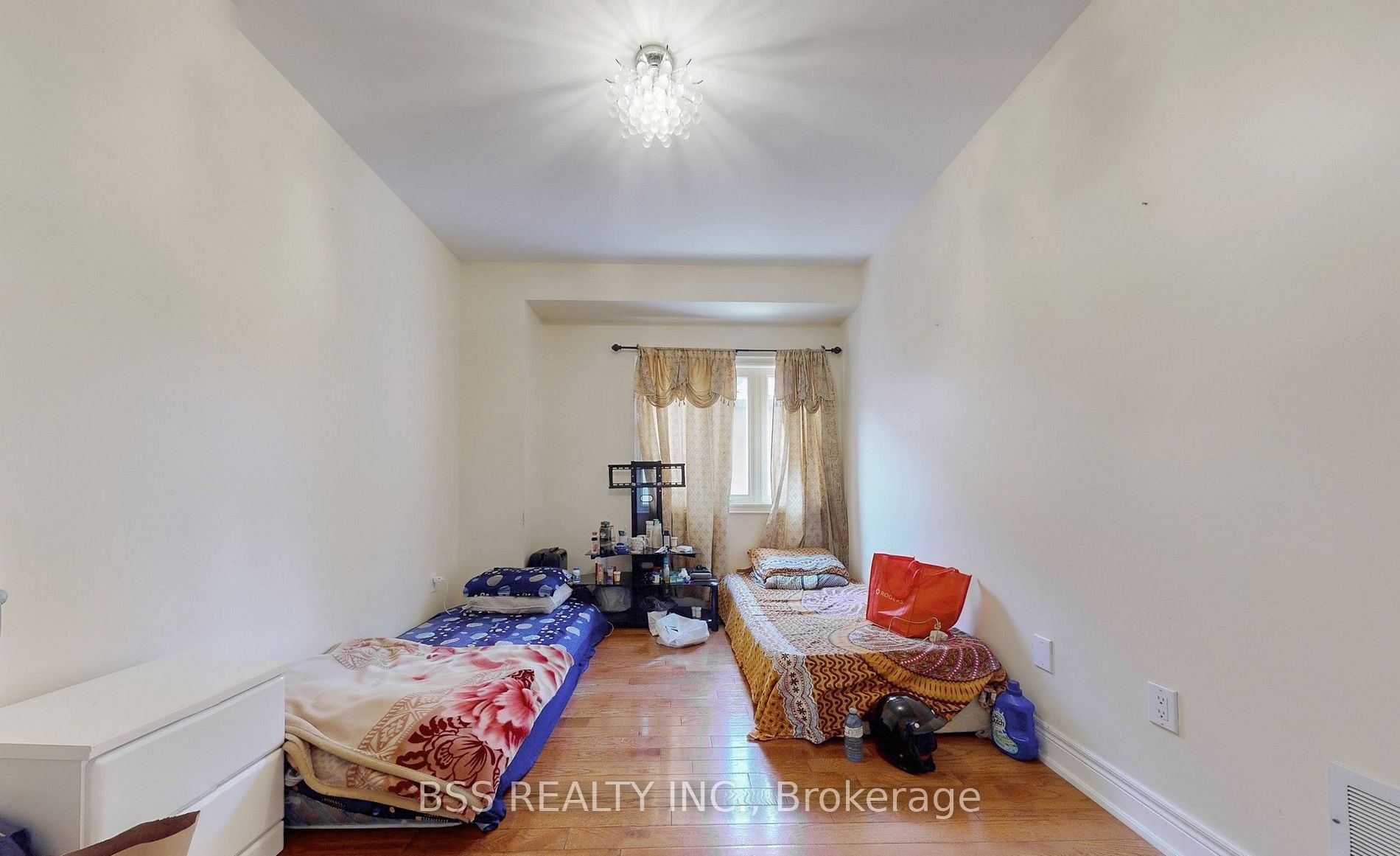 33 Wanstead Avenue Property Photo 11